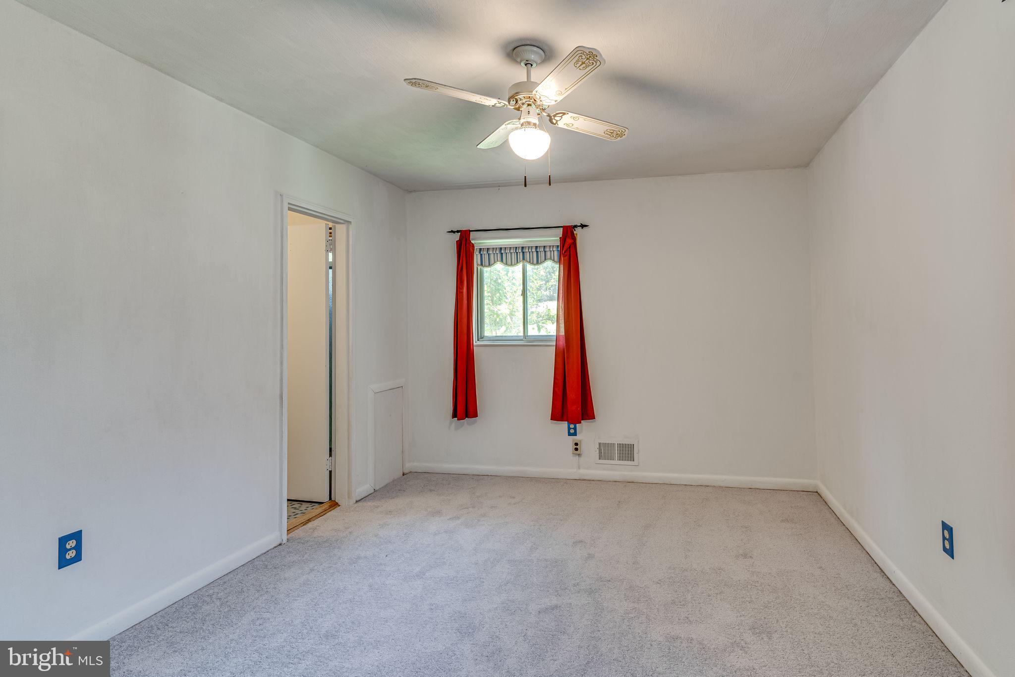 LANDOVER HILLS - Residential