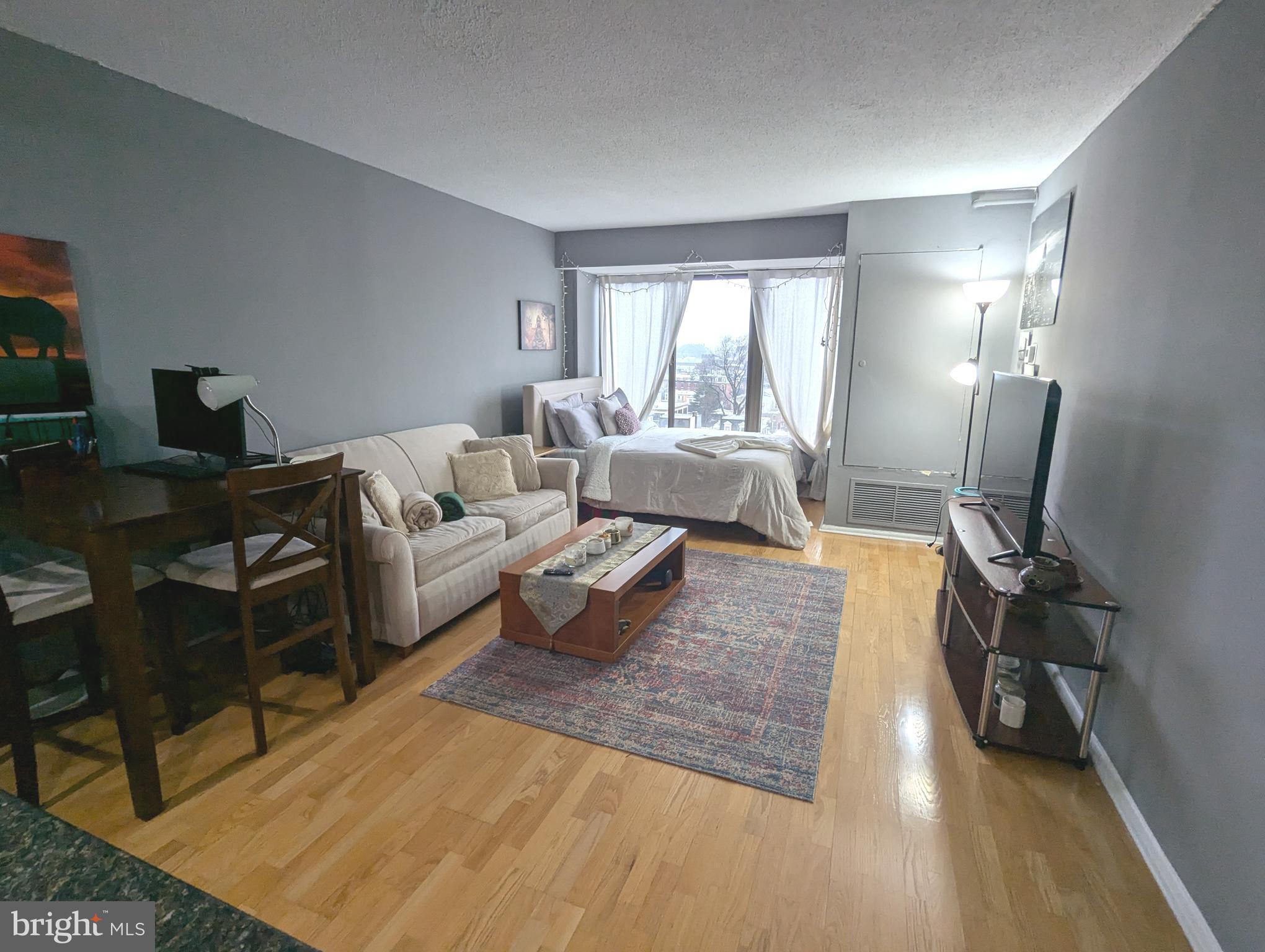ART MUSEUM AREA - Residential
