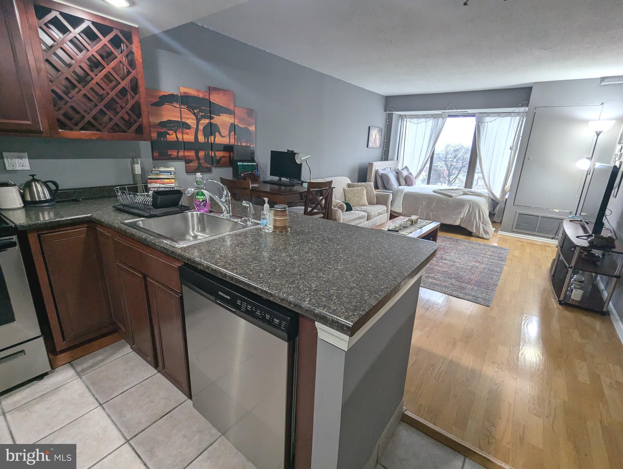 ART MUSEUM AREA - Residential