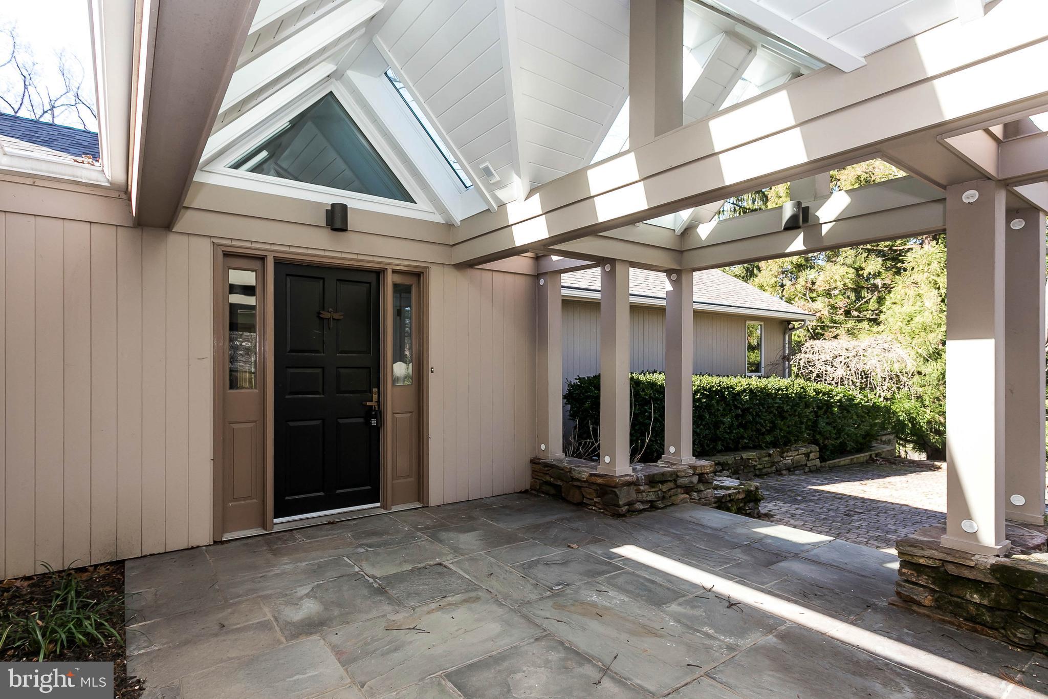 1103 ROLANDVUE ROAD