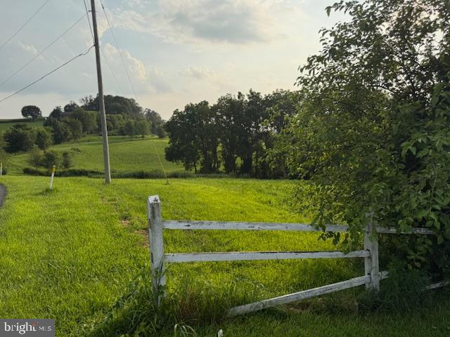 276 SKYLINE DRIVE