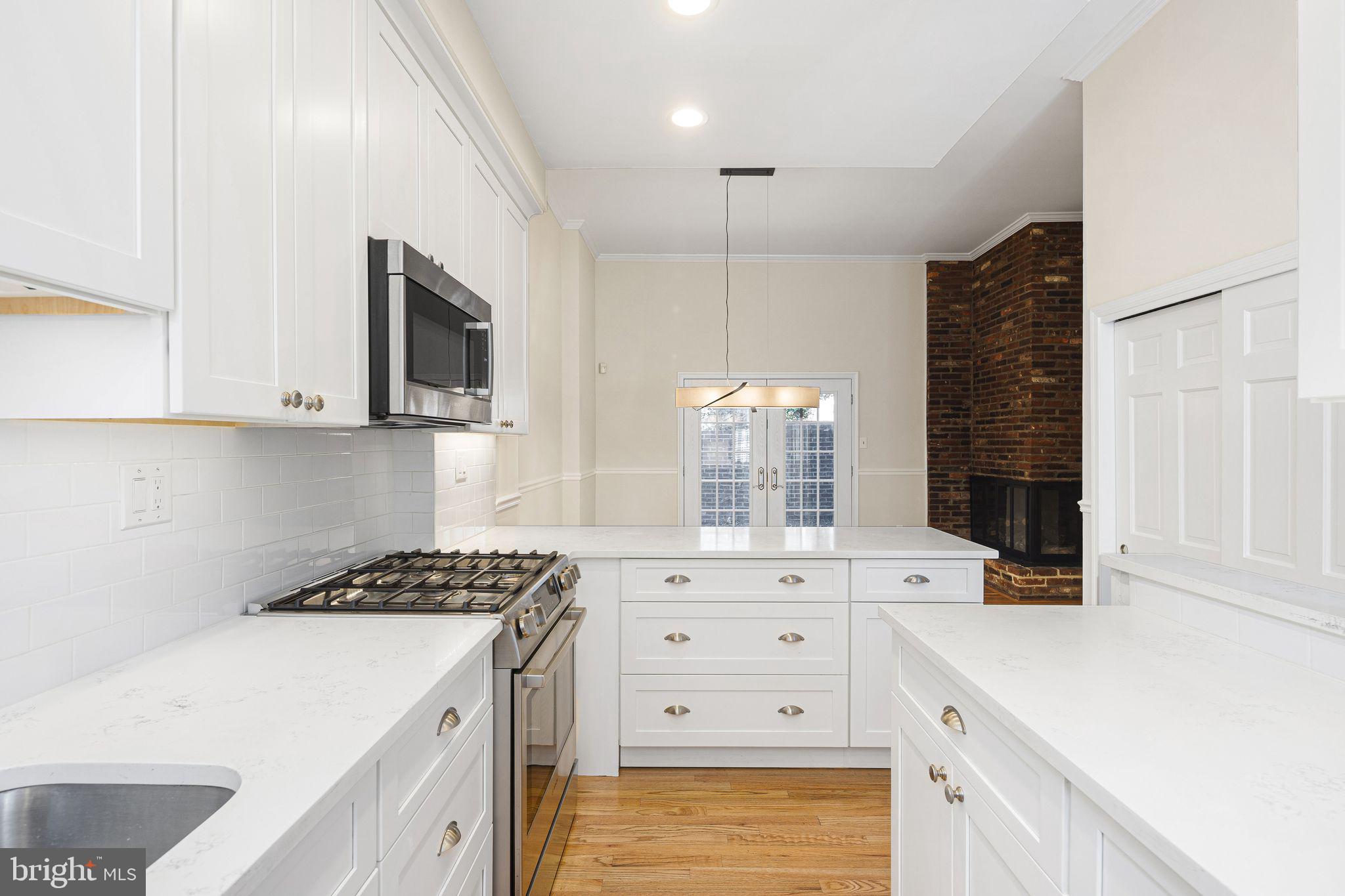 WASHINGTON SQ WEST - Residential