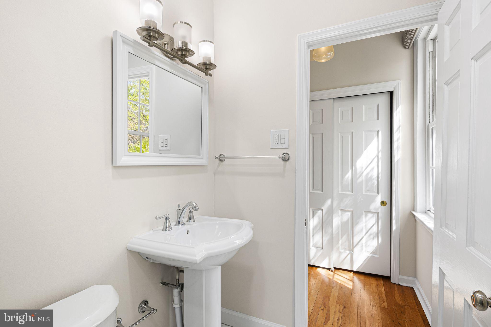 WASHINGTON SQ WEST - Residential