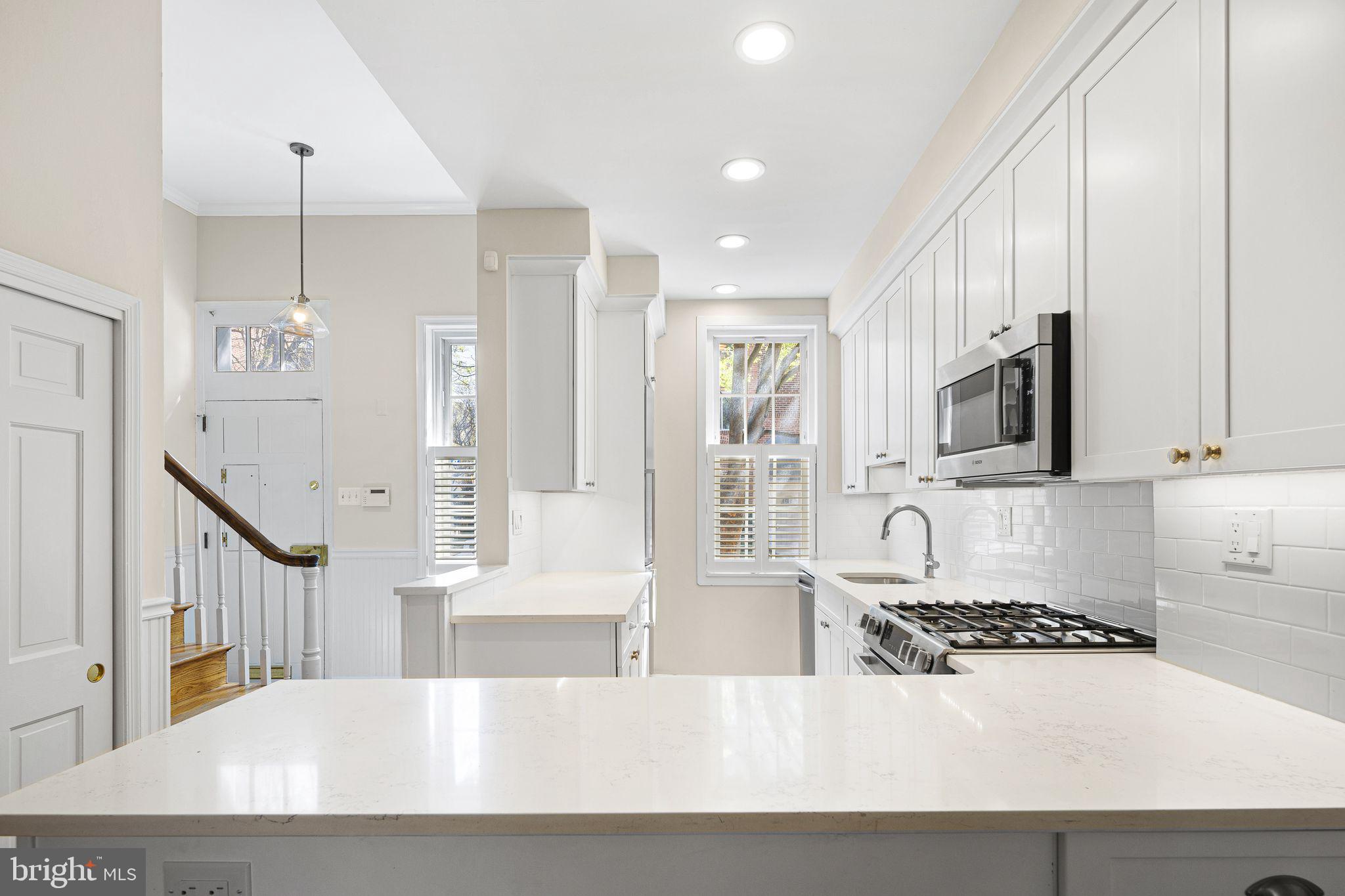 WASHINGTON SQ WEST - Residential