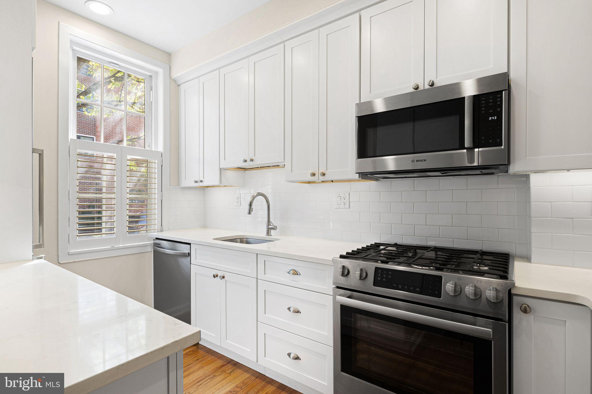 WASHINGTON SQ WEST - Residential