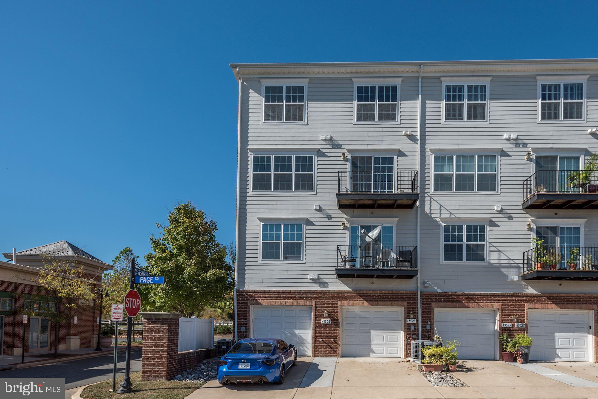 LANSDOWNE TOWN CENTER CONDOS - Residential