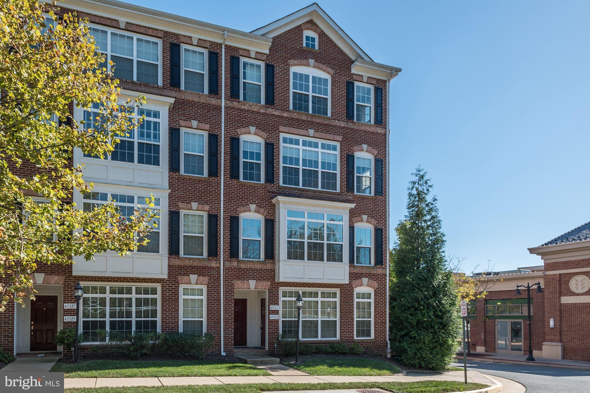 LANSDOWNE TOWN CENTER CONDOS - Residential