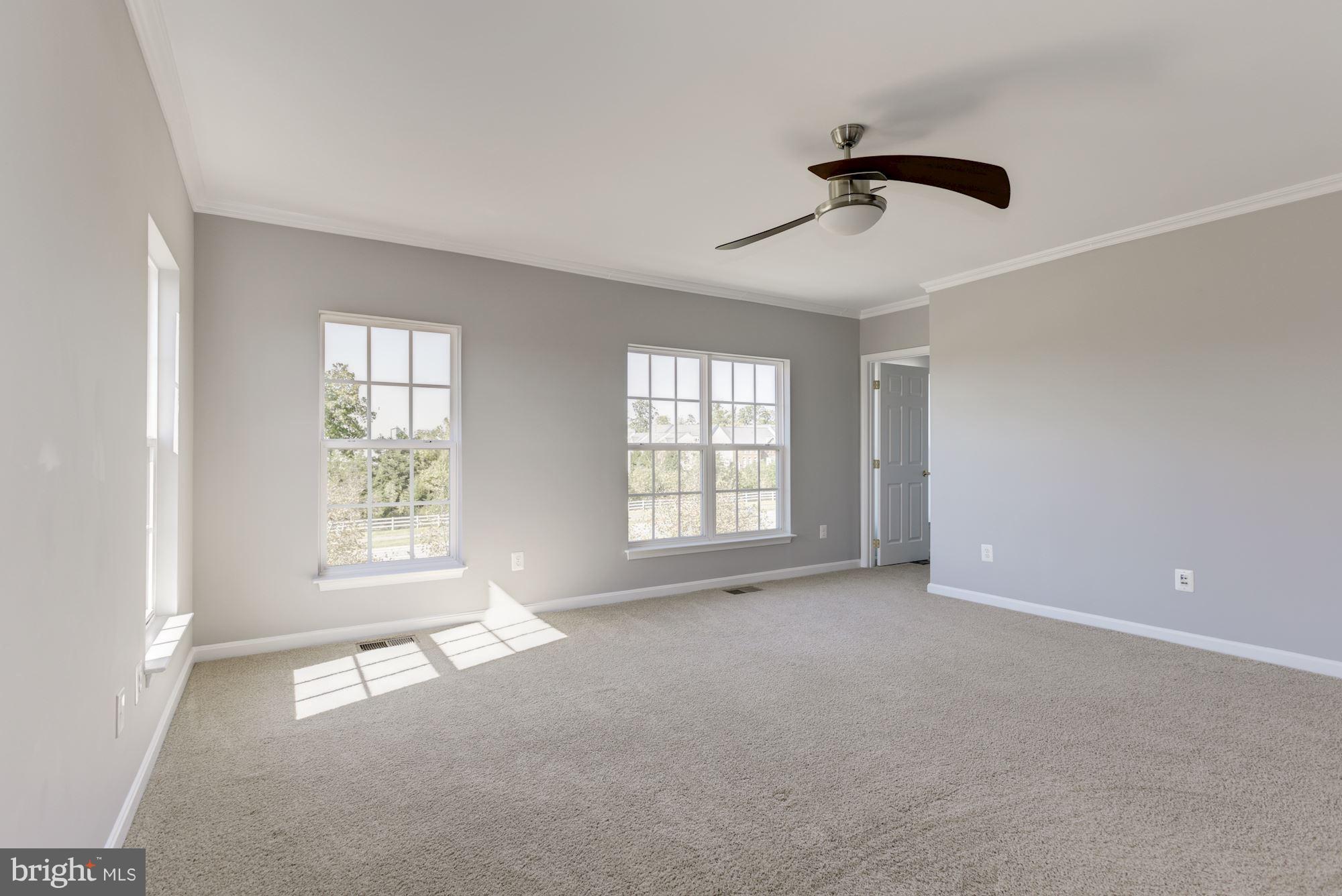 LANSDOWNE TOWN CENTER CONDOS - Residential