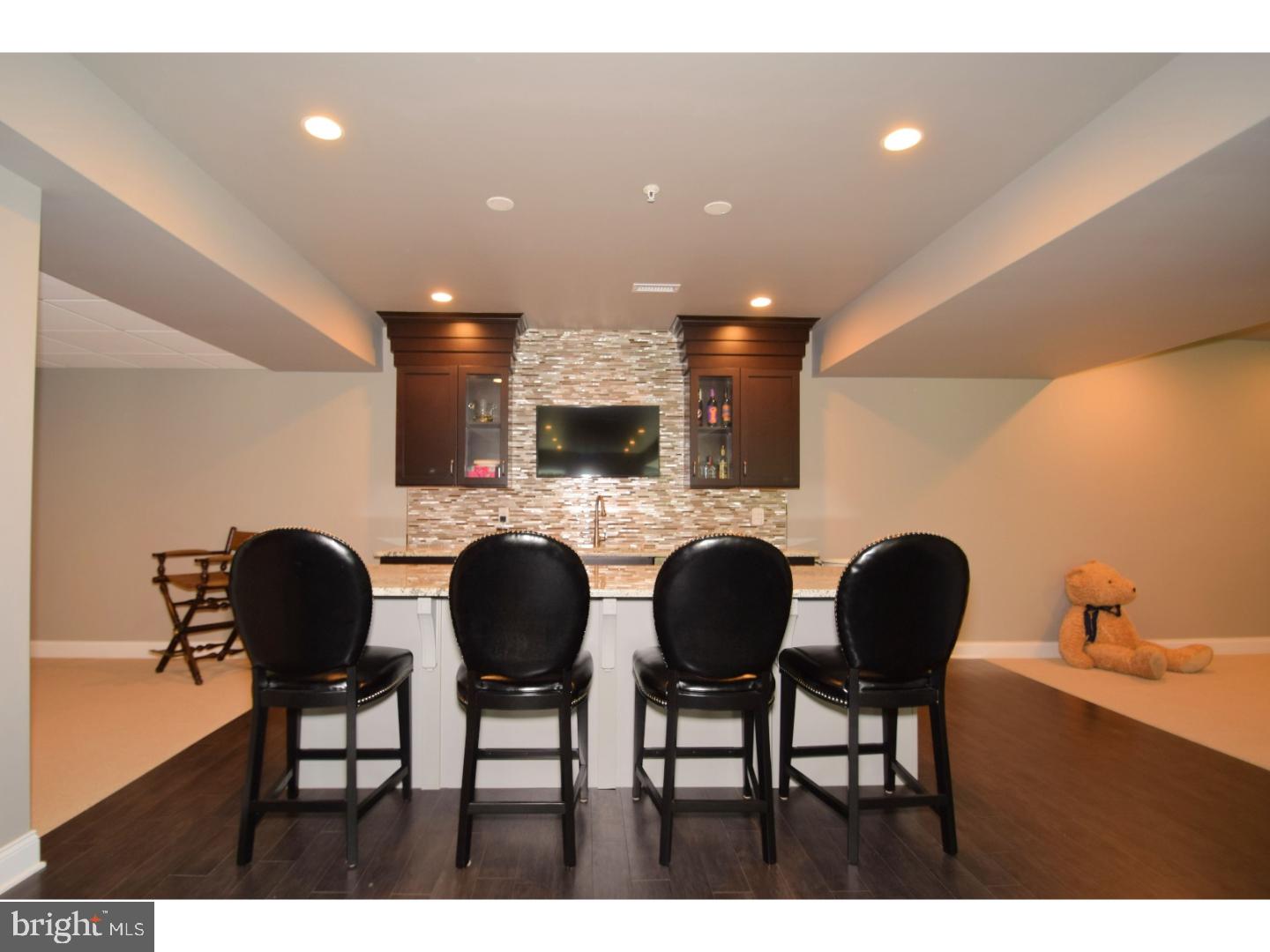 DUTCHESS FARM ESTS - Residential