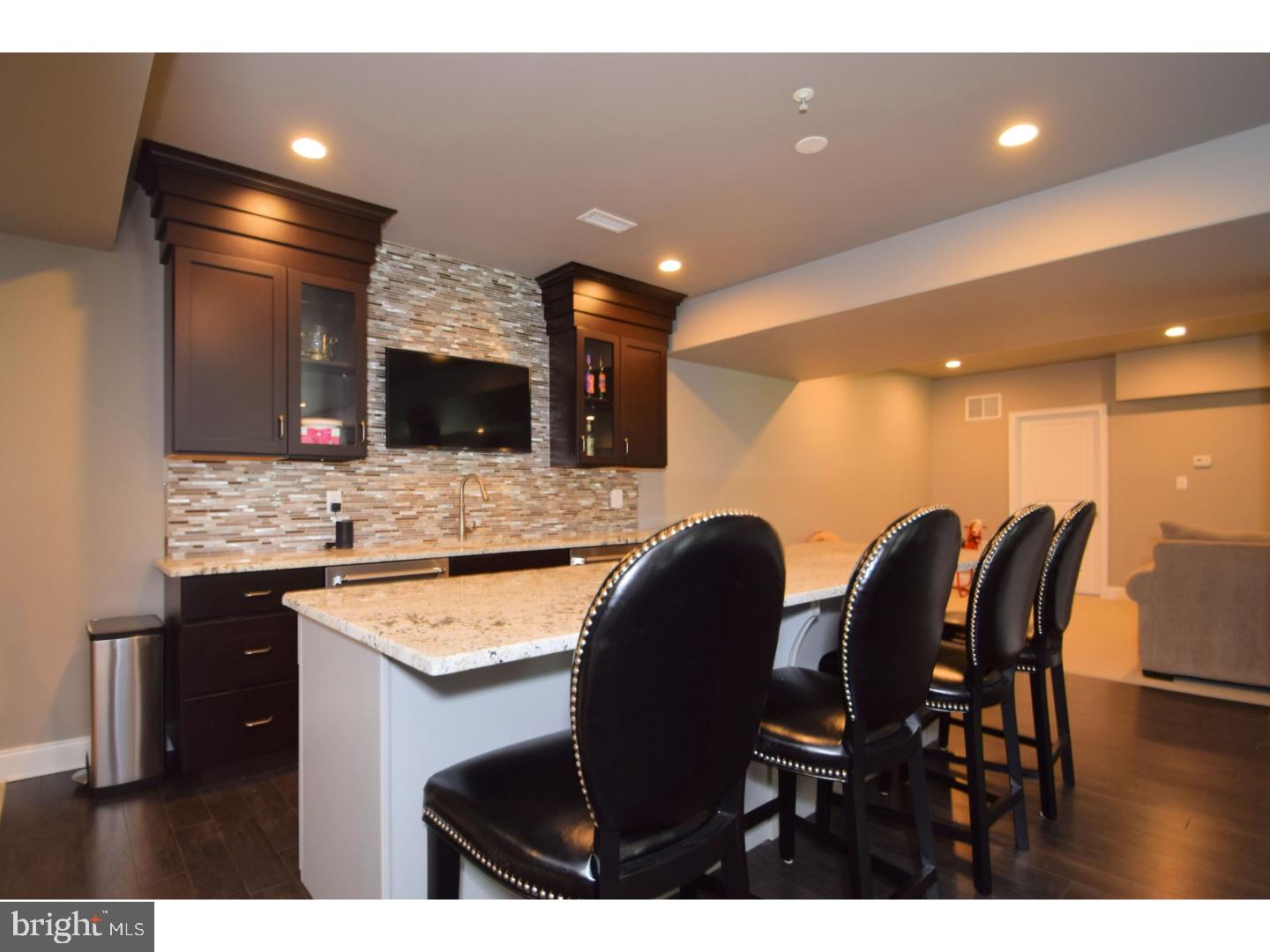 DUTCHESS FARM ESTS - Residential