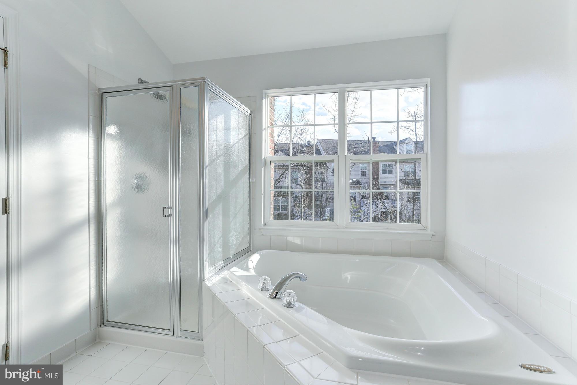 BELMONT LAND BAY - Residential