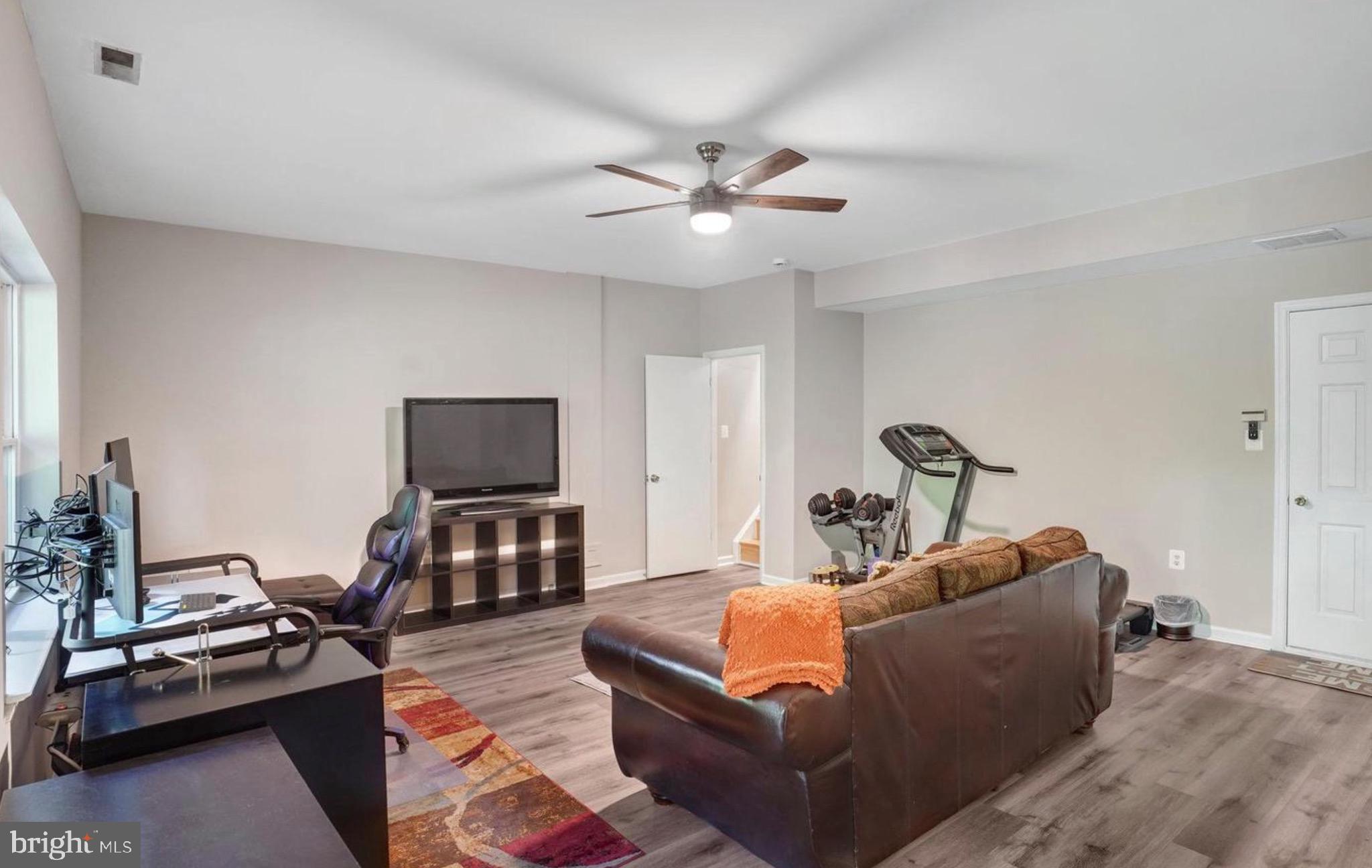 GREENS AT FAIR LAKES - Residential Lease