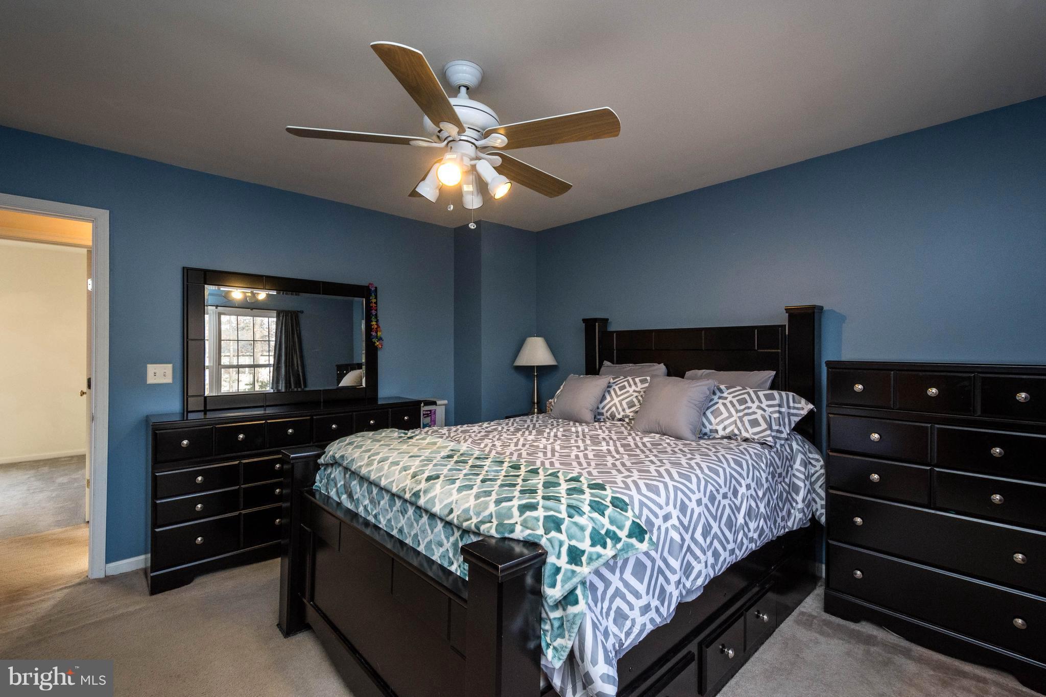 LAKE LAND - Residential