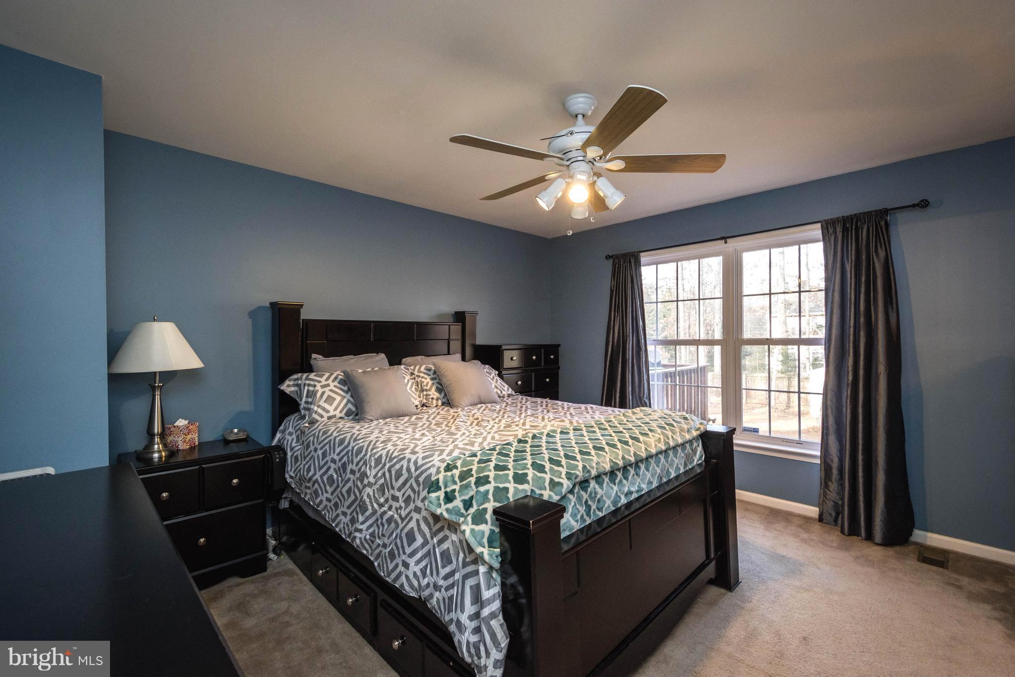 LAKE LAND - Residential