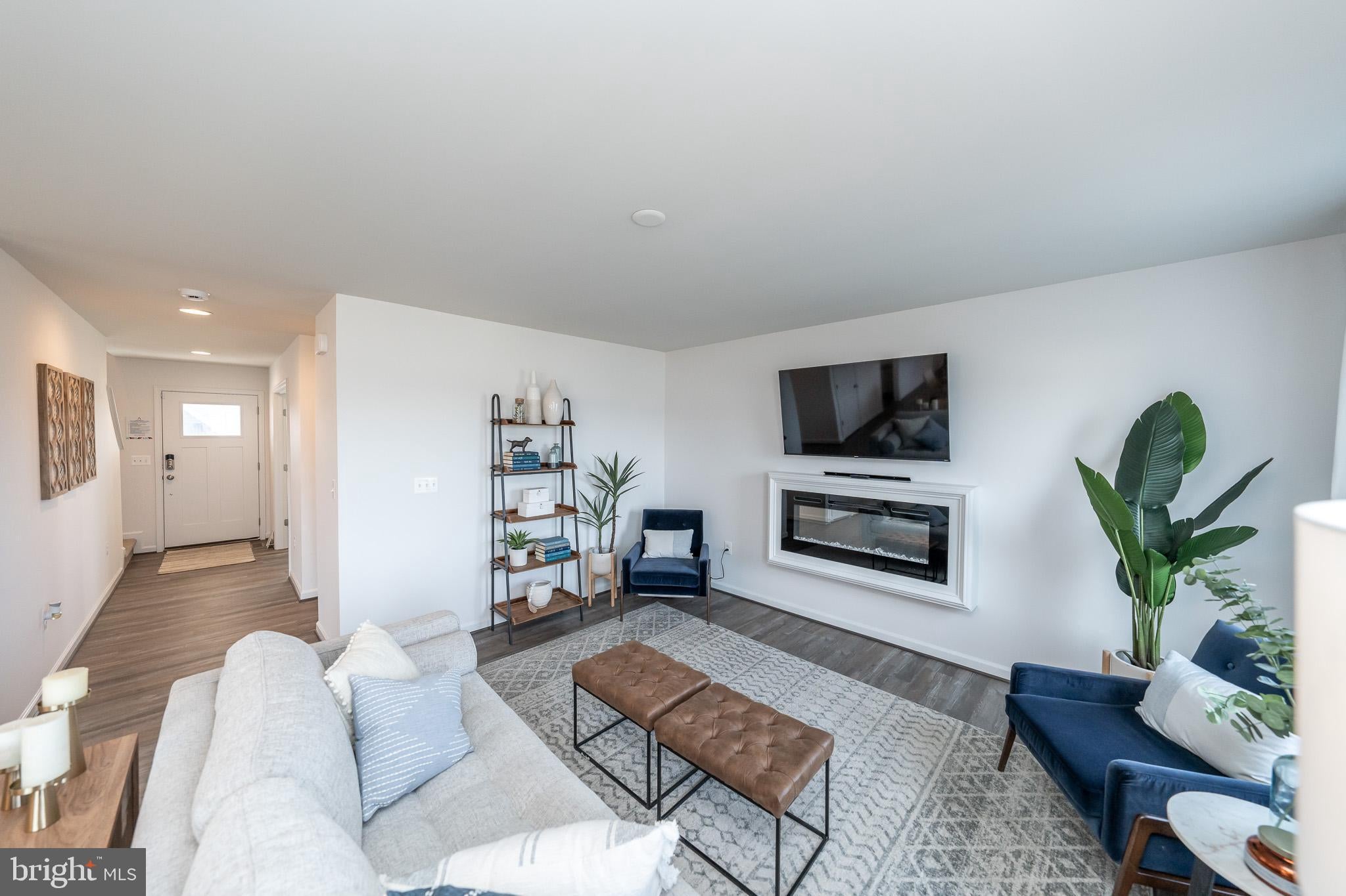 121 INDIAN HILLS ROAD