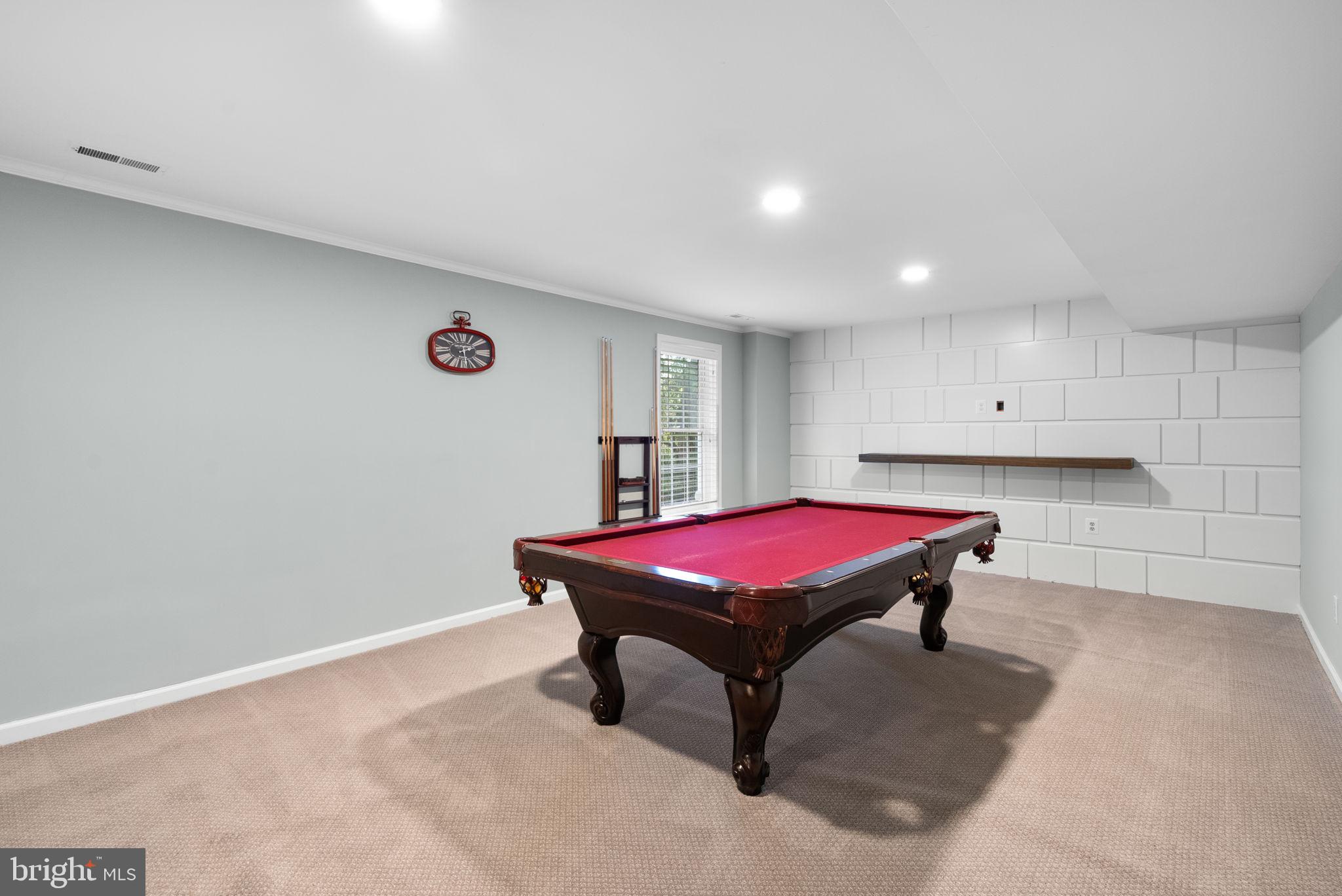 NAPLES MANOR - Residential