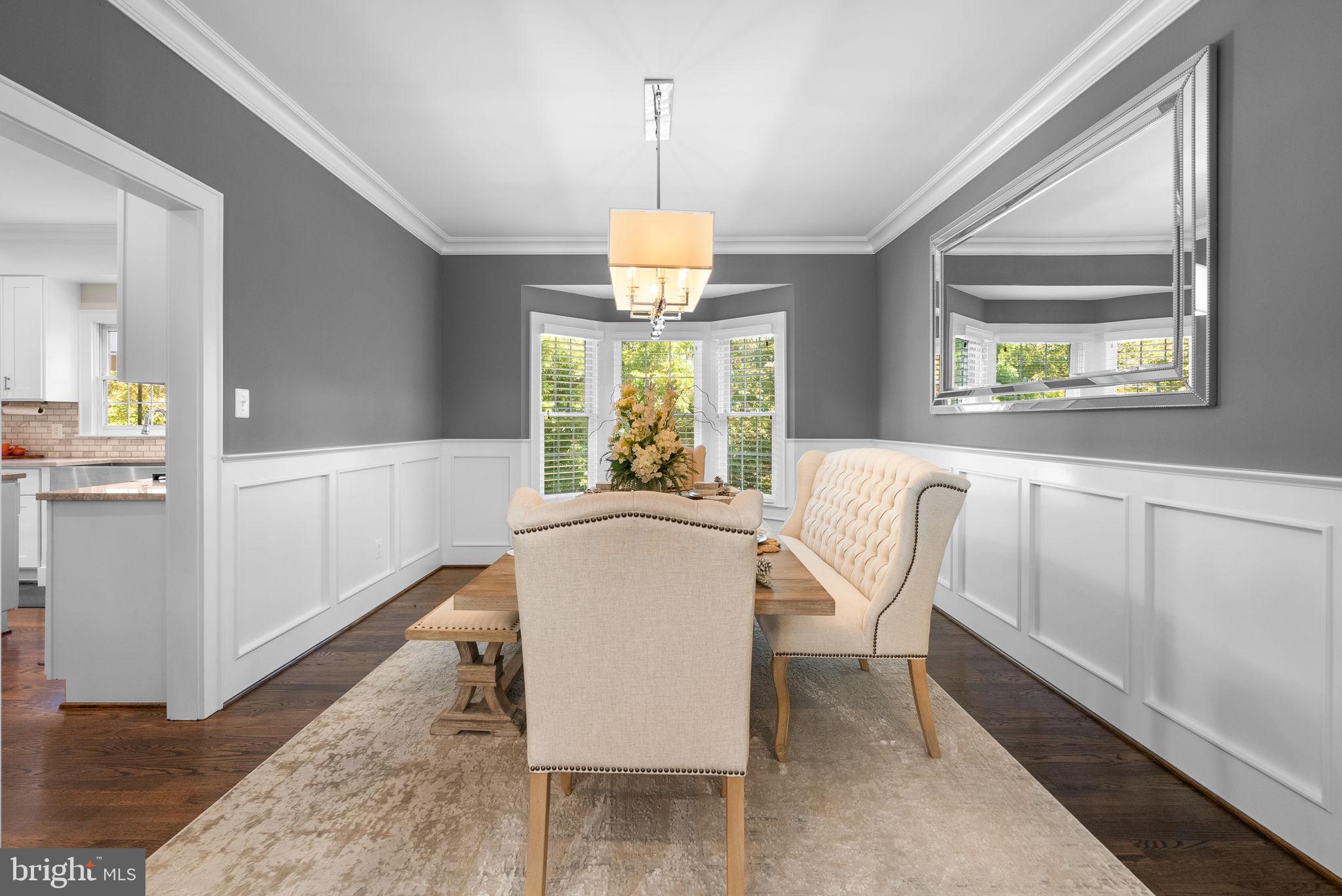 NAPLES MANOR - Residential