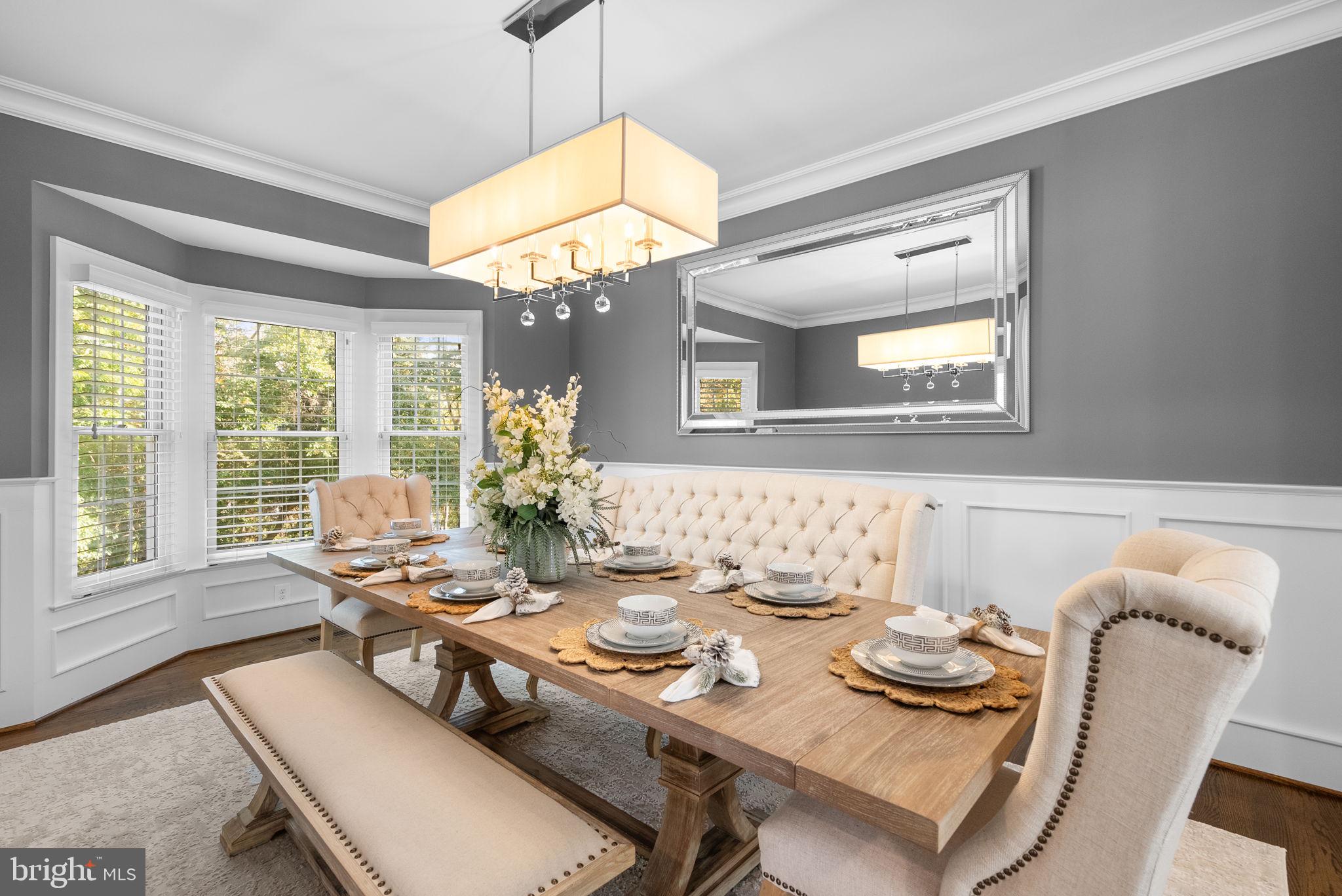 NAPLES MANOR - Residential