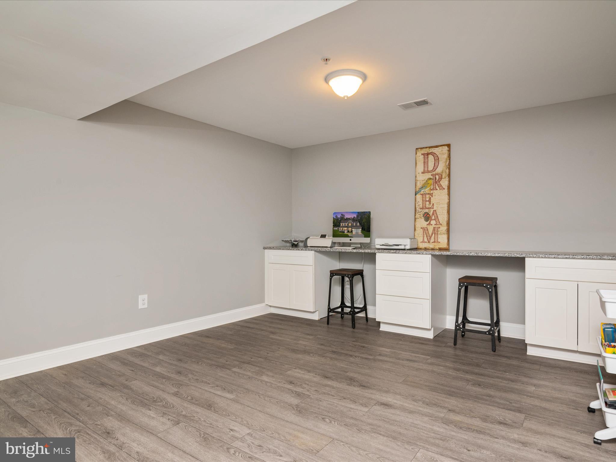 BROOKWOOD RUN - Residential