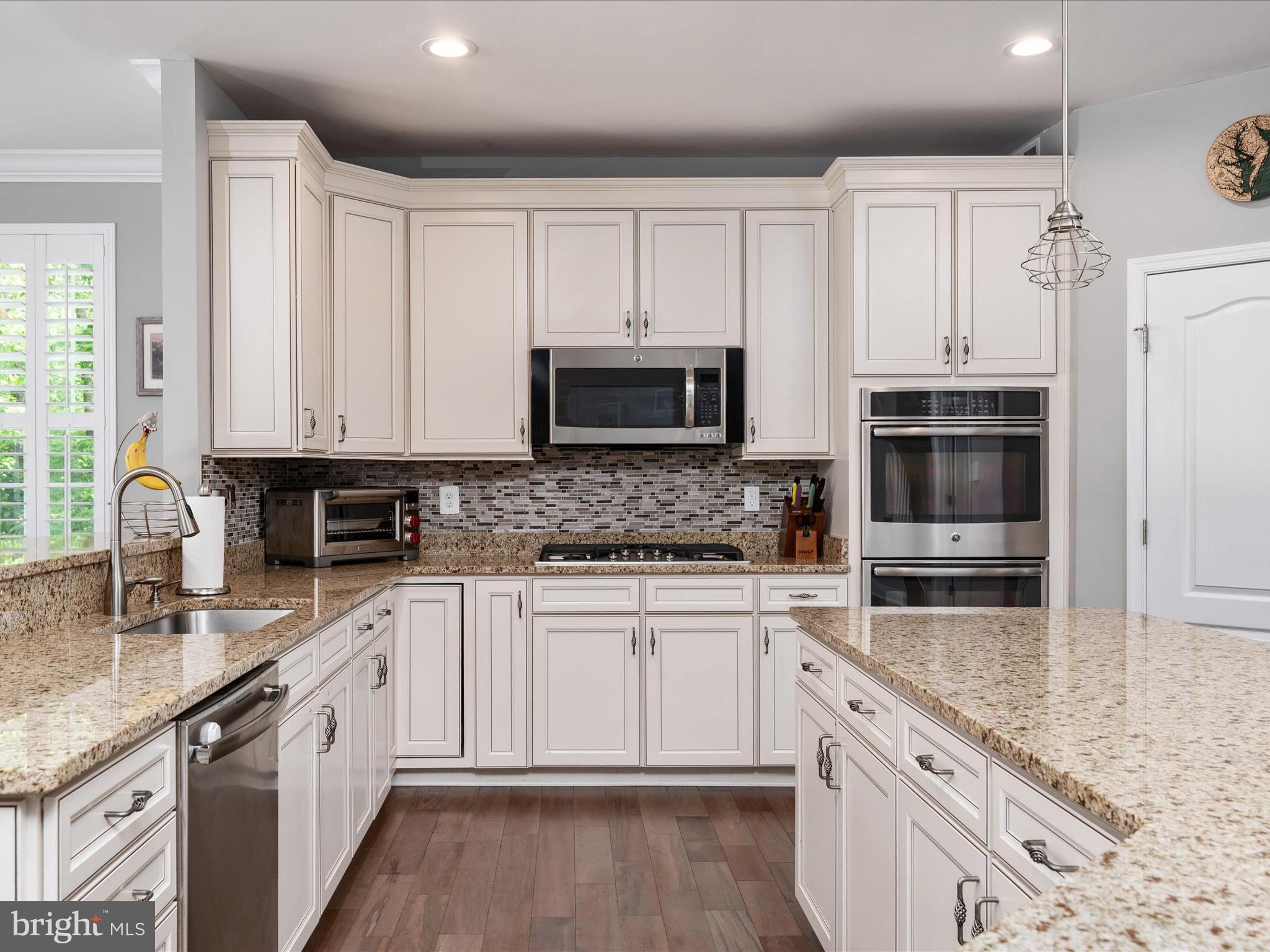 BROOKWOOD RUN - Residential