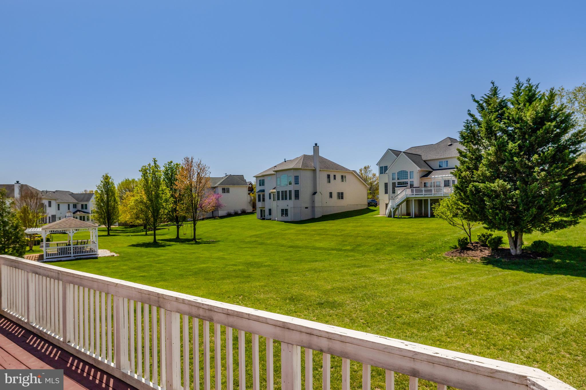 LOUDOUN VALLEY ESTATES - Residential