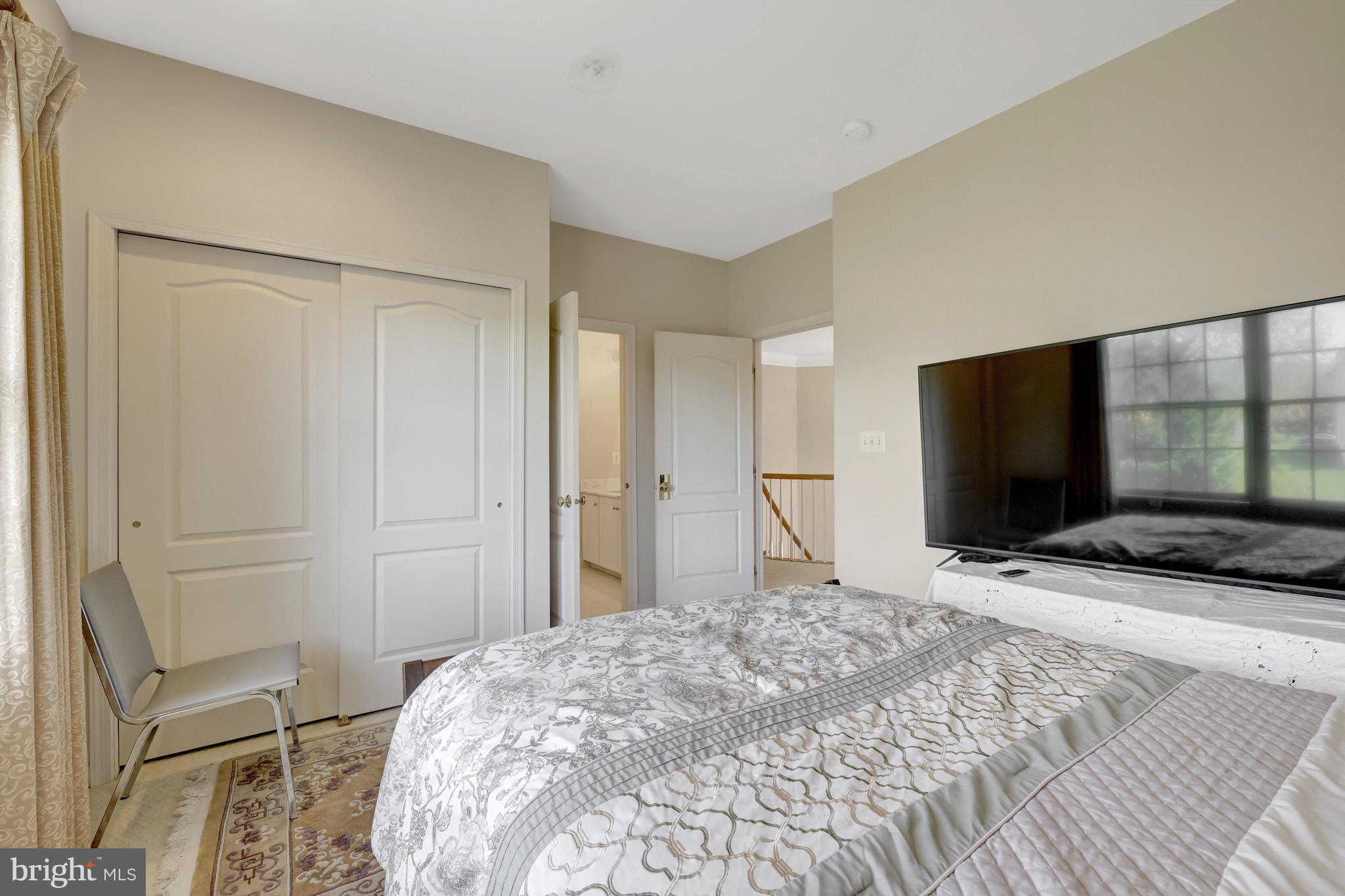 LOUDOUN VALLEY ESTATES - Residential