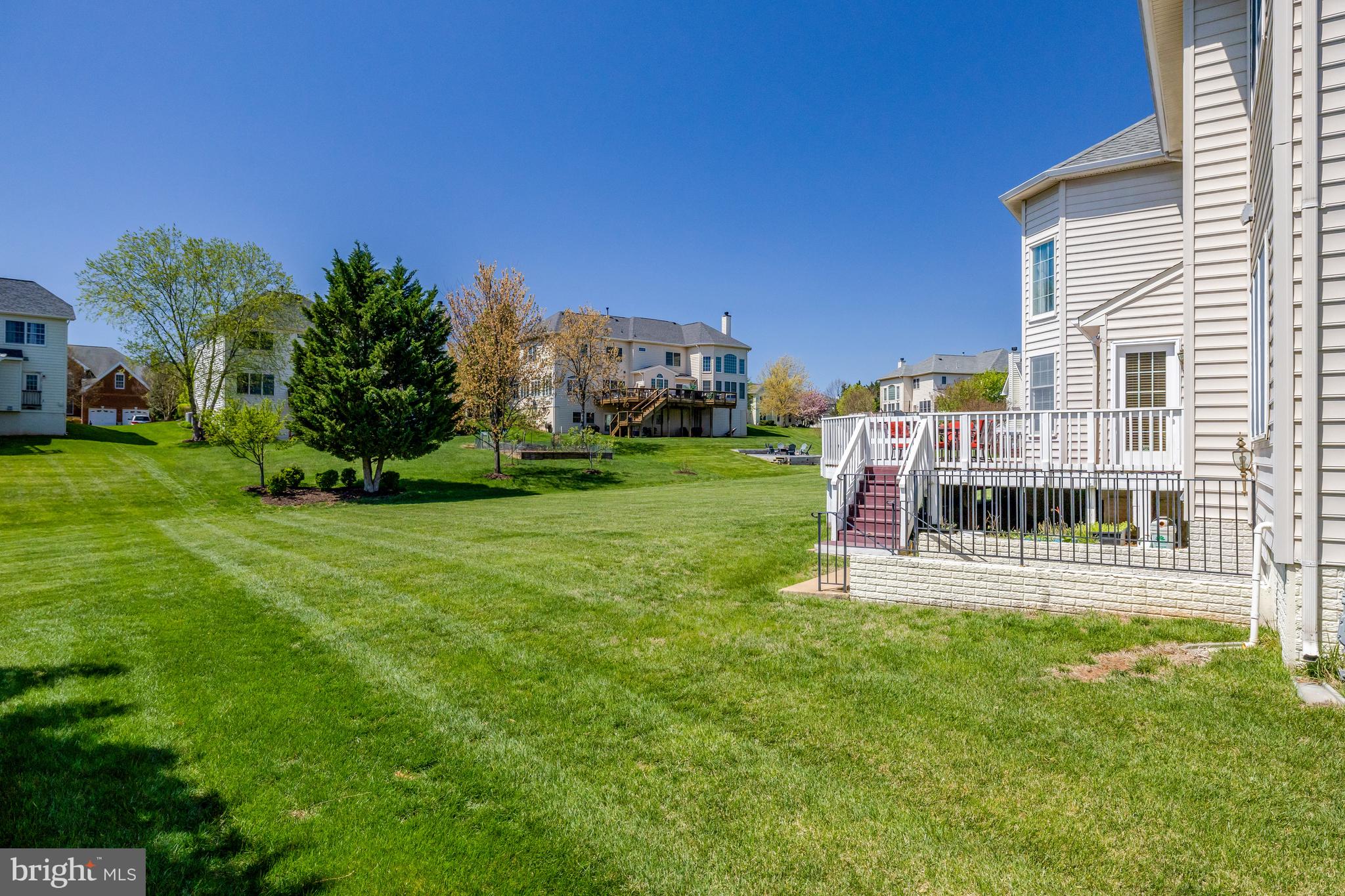 LOUDOUN VALLEY ESTATES - Residential