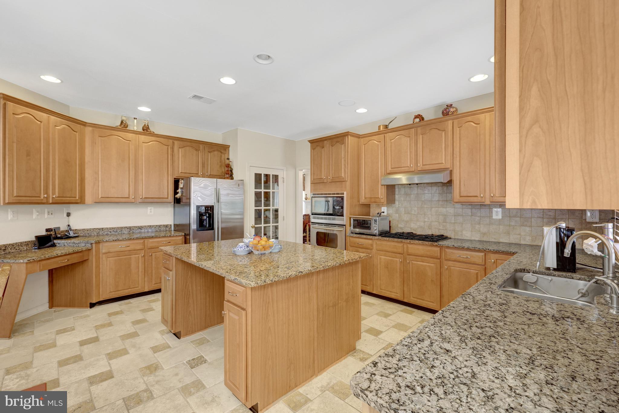 LOUDOUN VALLEY ESTATES - Residential