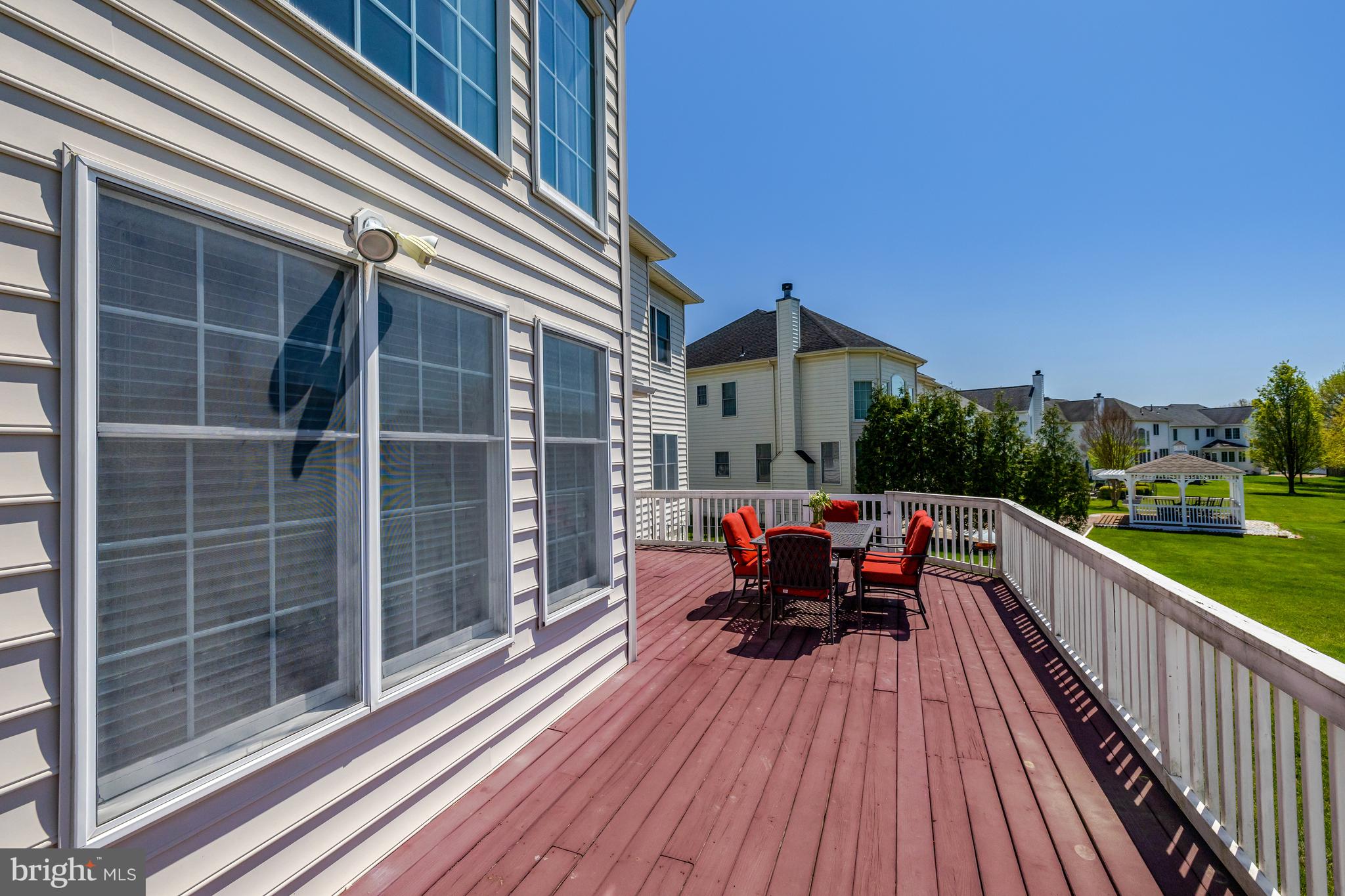 LOUDOUN VALLEY ESTATES - Residential