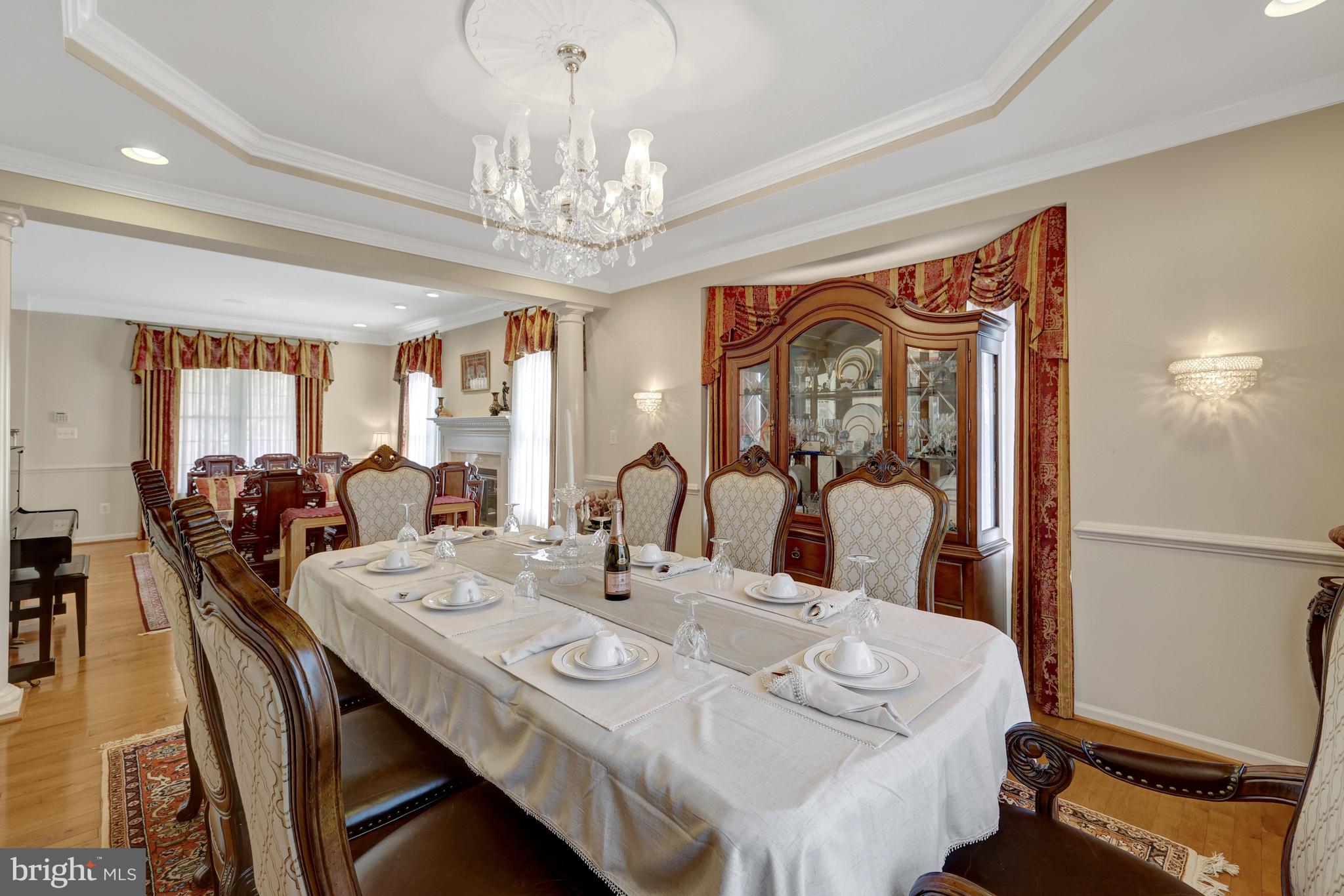 LOUDOUN VALLEY ESTATES - Residential