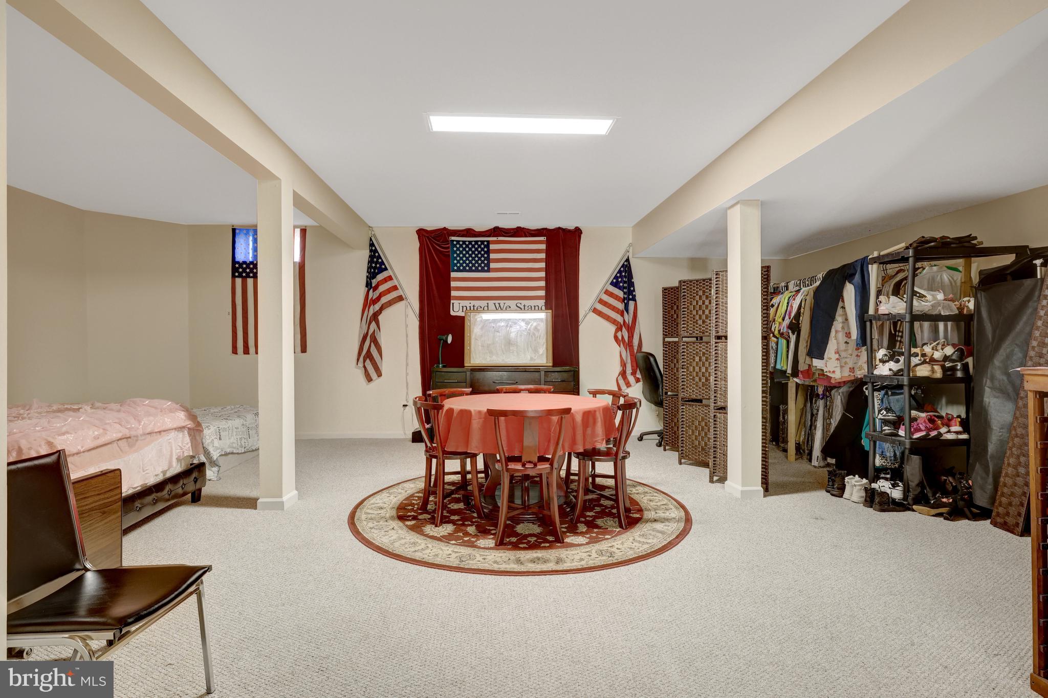 LOUDOUN VALLEY ESTATES - Residential