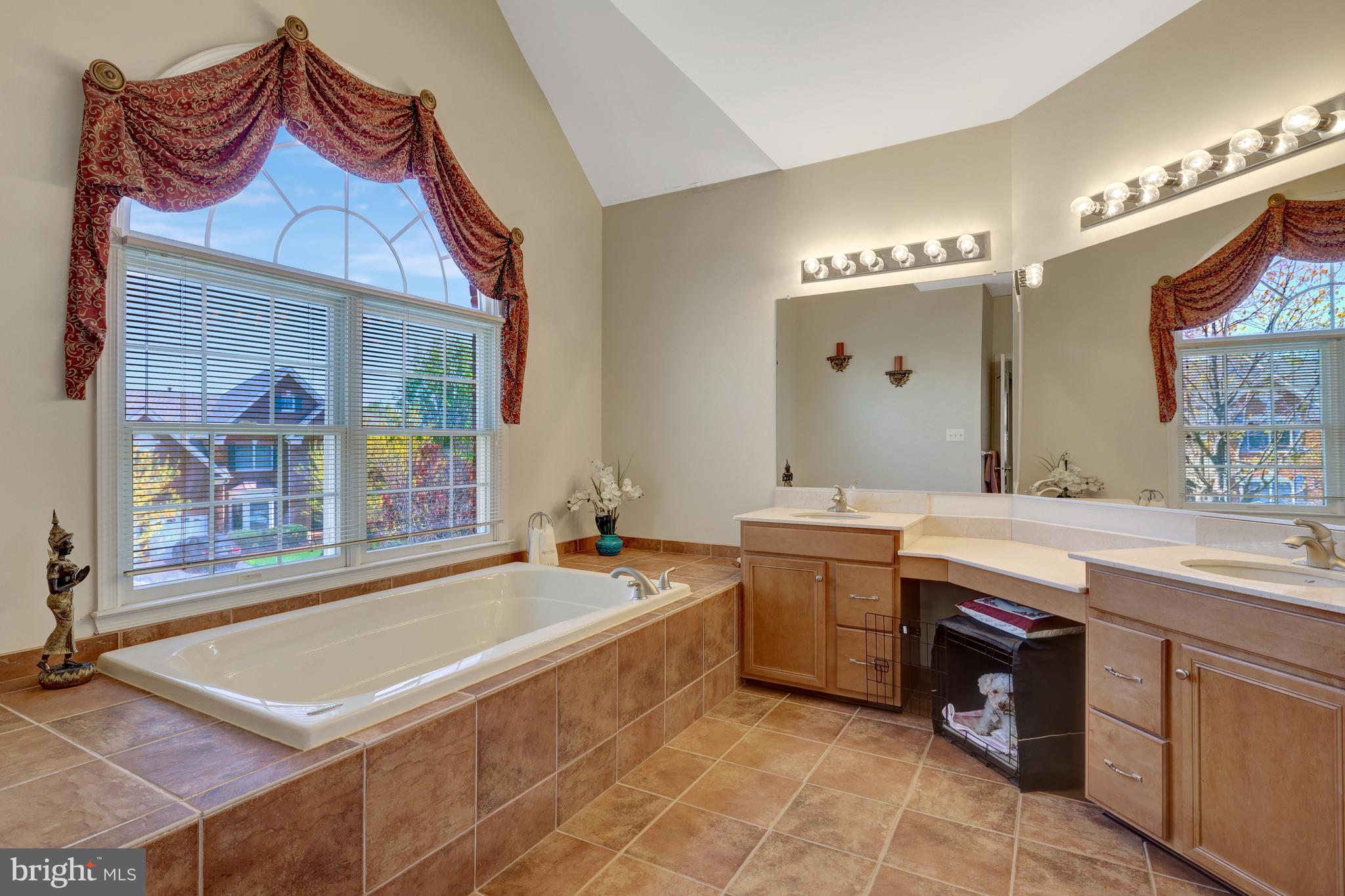 LOUDOUN VALLEY ESTATES - Residential