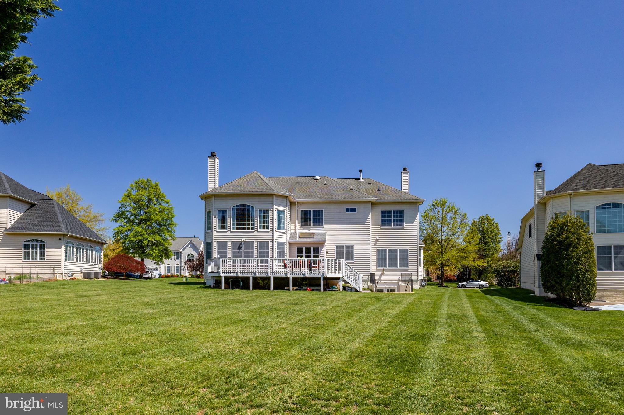 LOUDOUN VALLEY ESTATES - Residential