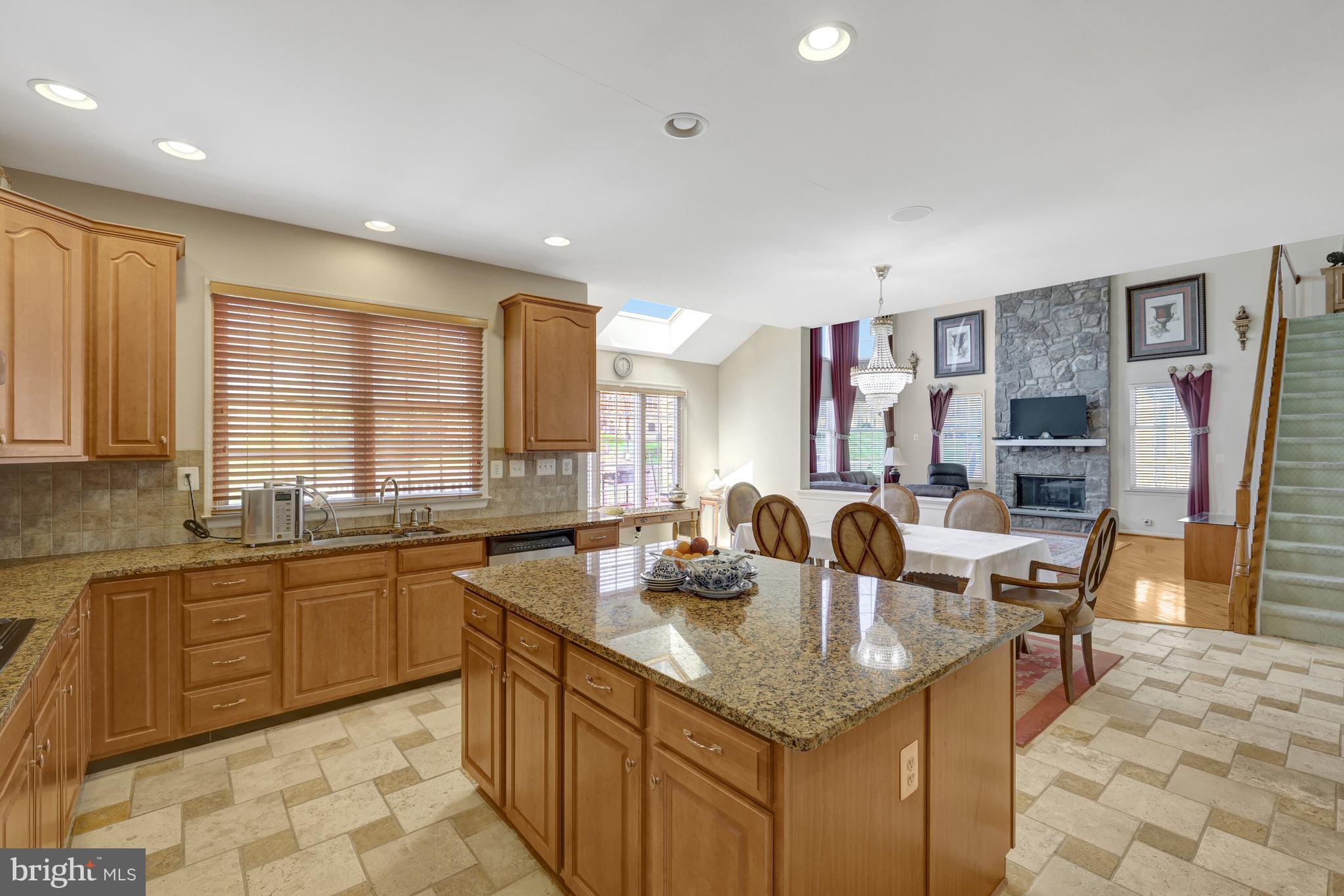 LOUDOUN VALLEY ESTATES - Residential