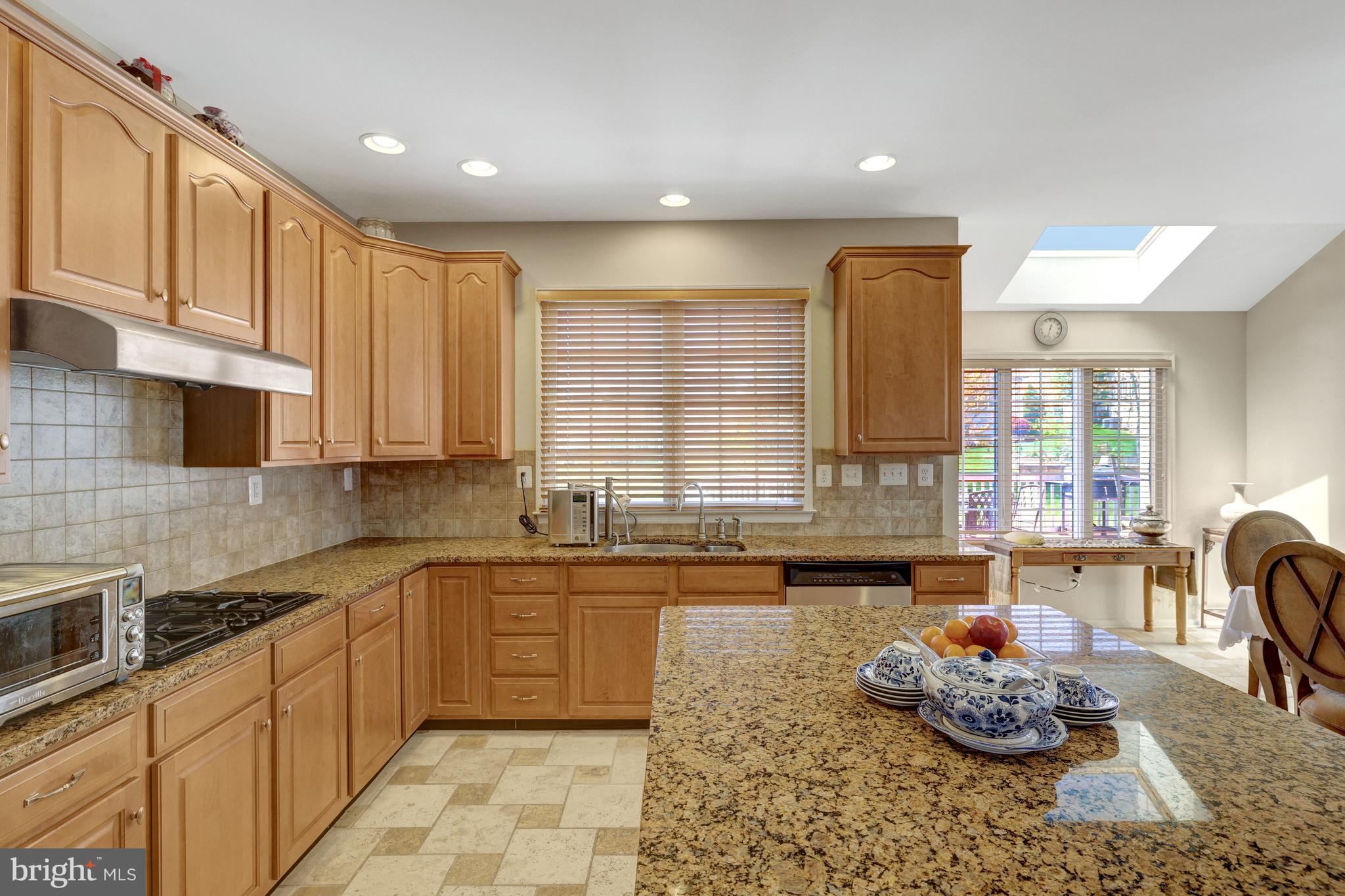 LOUDOUN VALLEY ESTATES - Residential