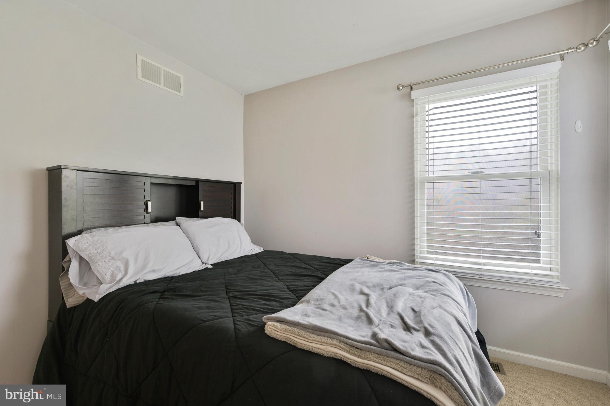 BUTTONWOODS - Residential