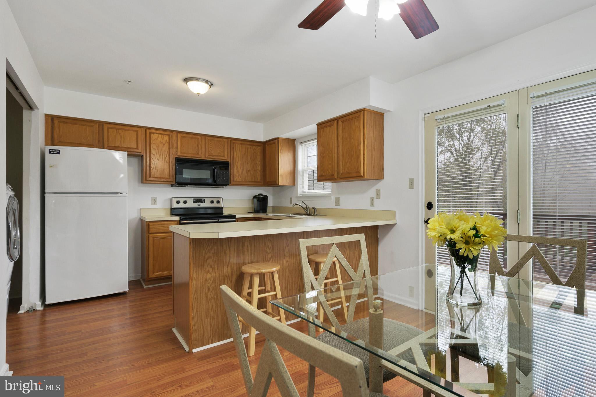 BUTTONWOODS - Residential