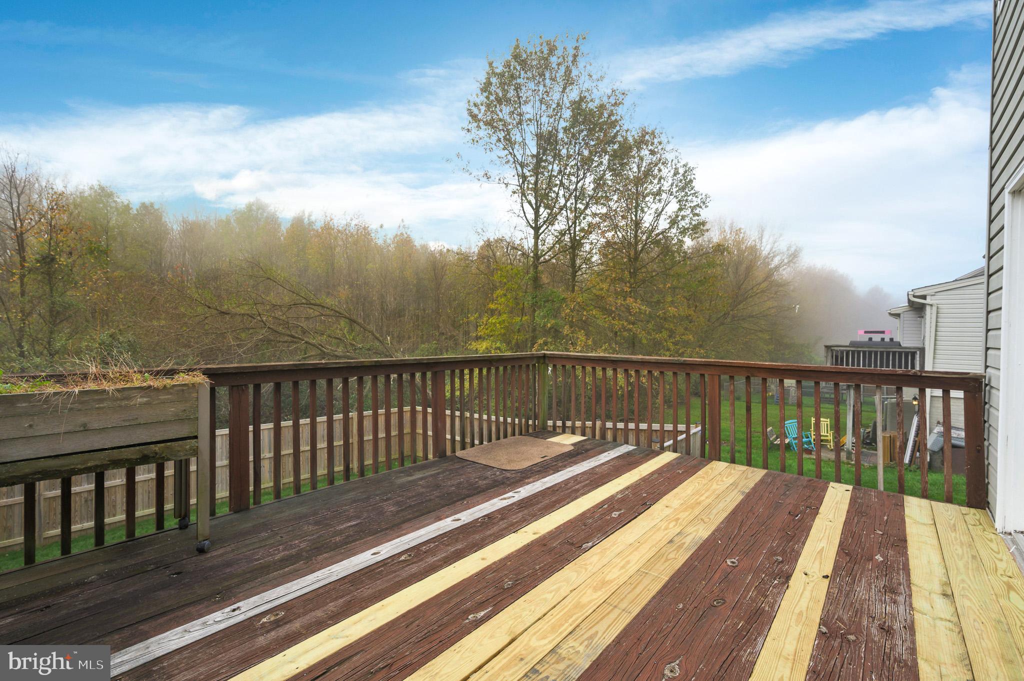 BUTTONWOODS - Residential