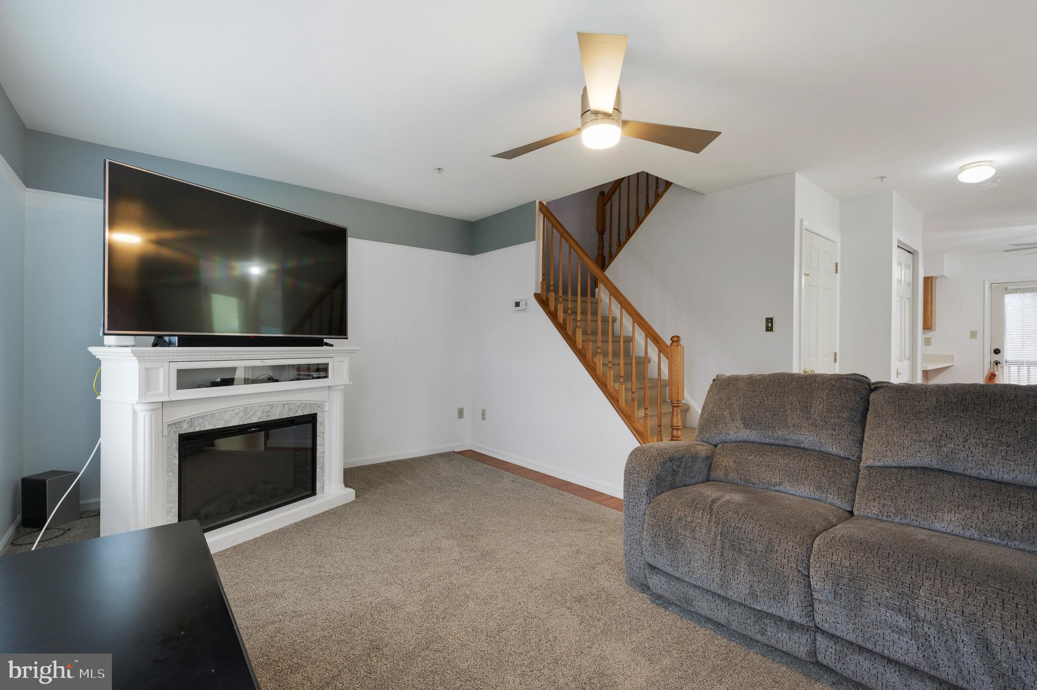 BUTTONWOODS - Residential