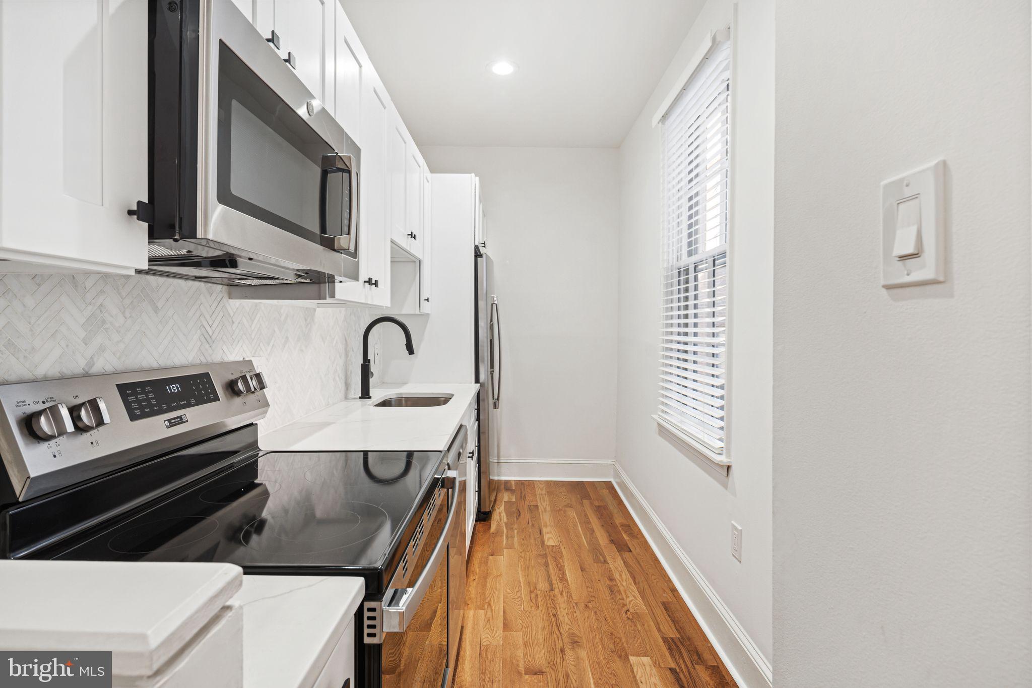 WASHINGTON SQ WEST - Residential