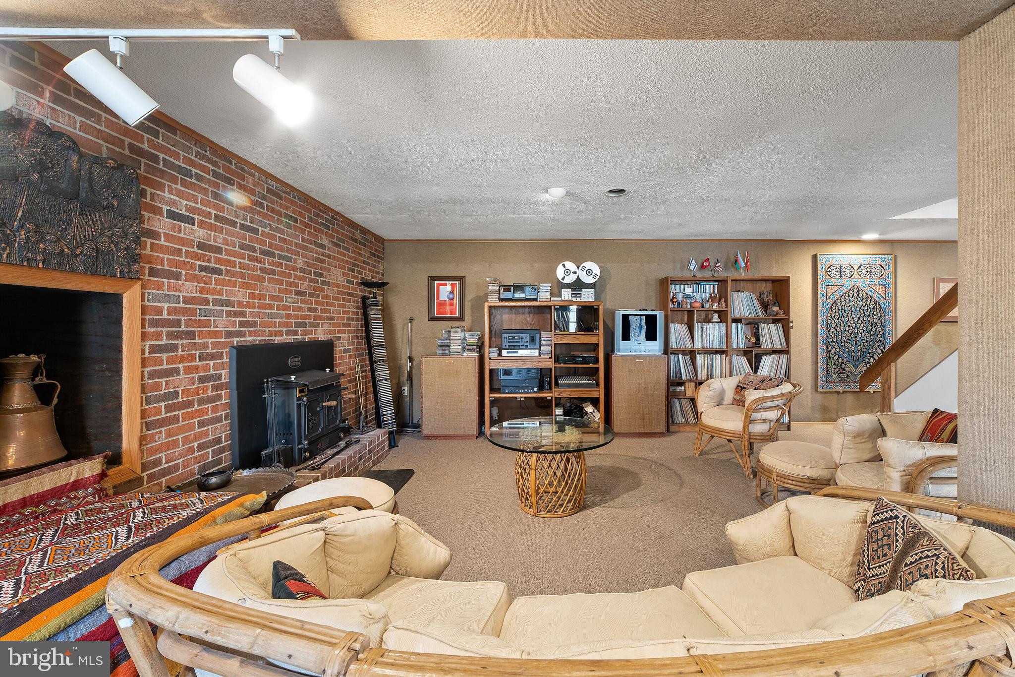 IVAKOTA FARM - Residential