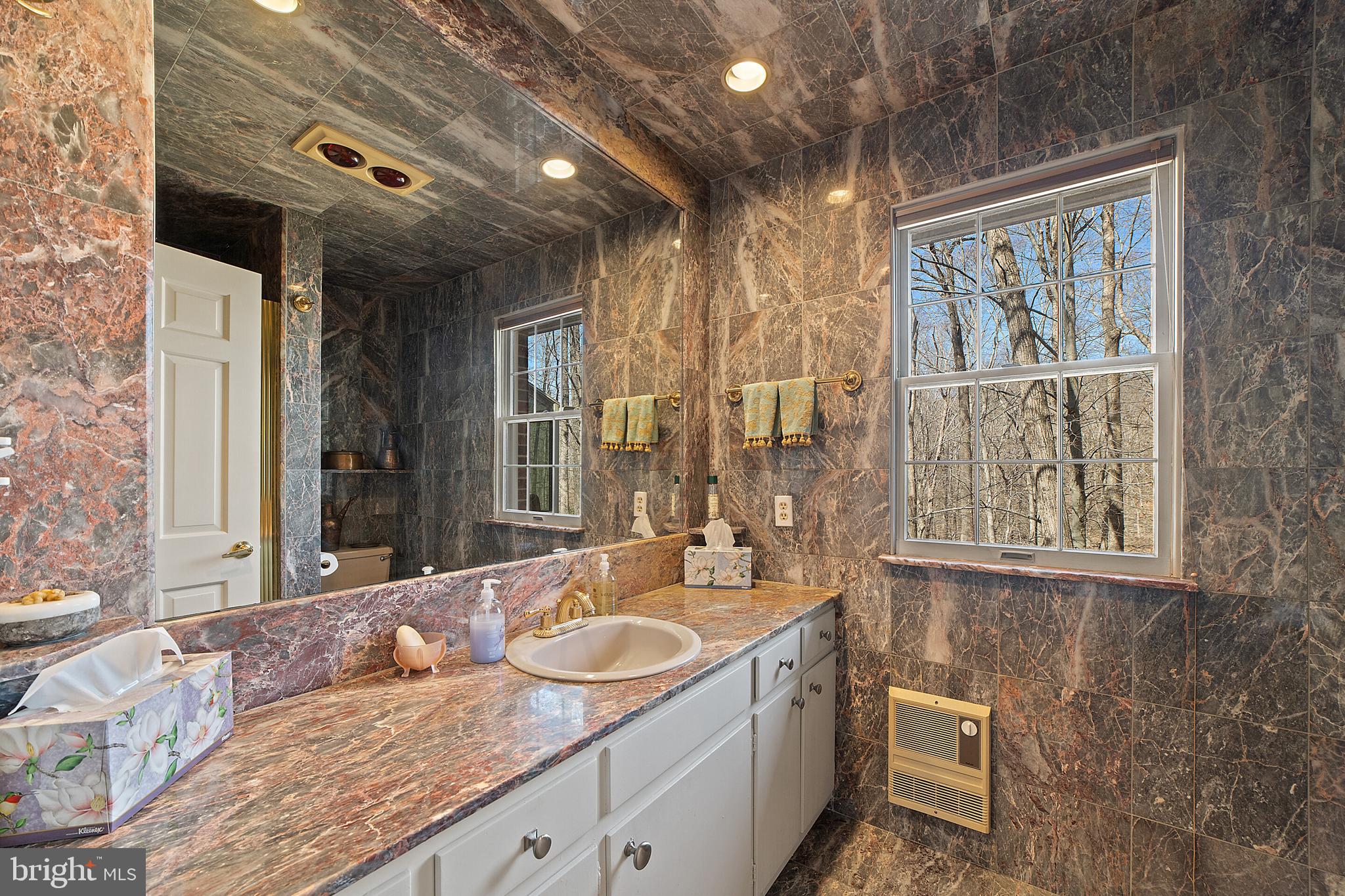 IVAKOTA FARM - Residential