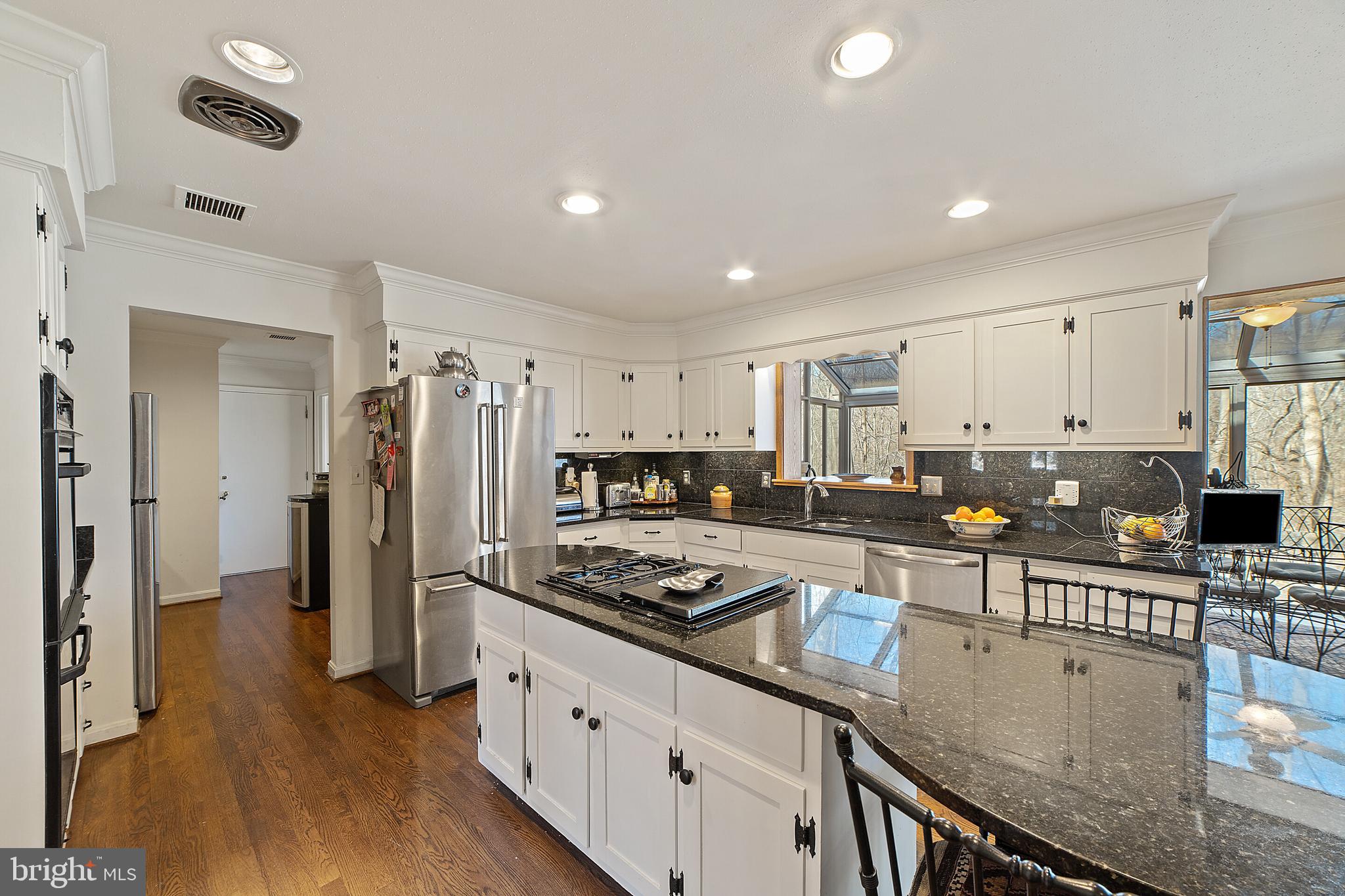 IVAKOTA FARM - Residential