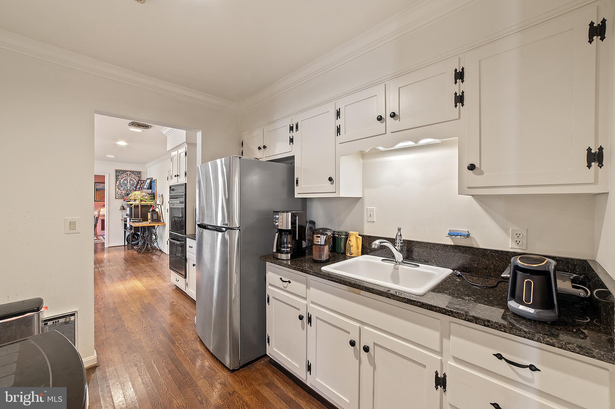 IVAKOTA FARM - Residential