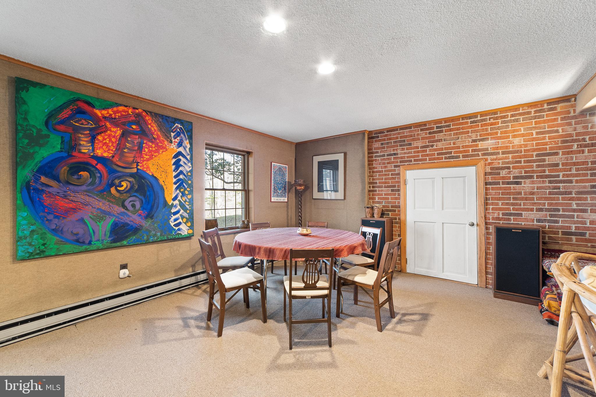 IVAKOTA FARM - Residential