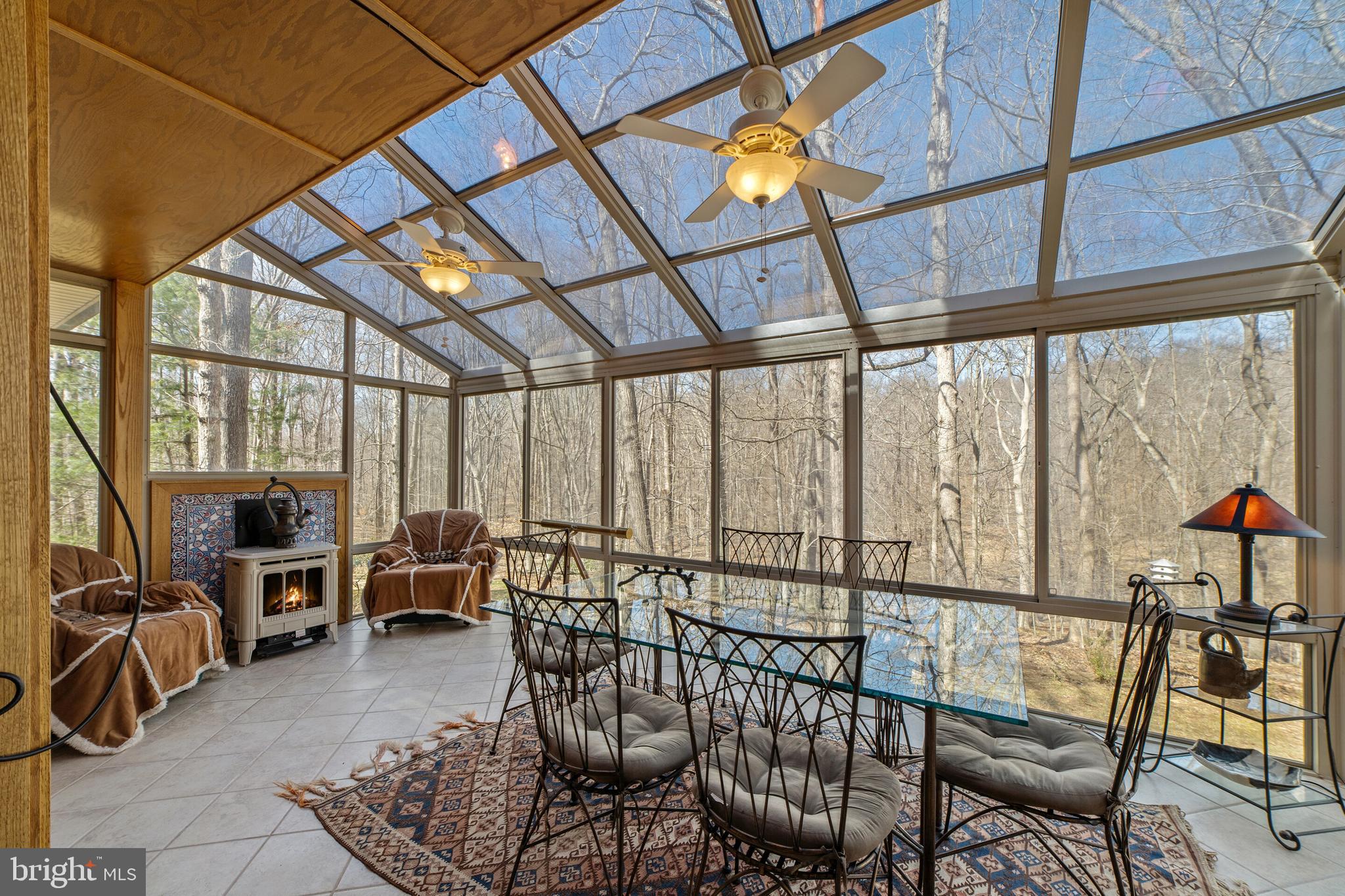 IVAKOTA FARM - Residential