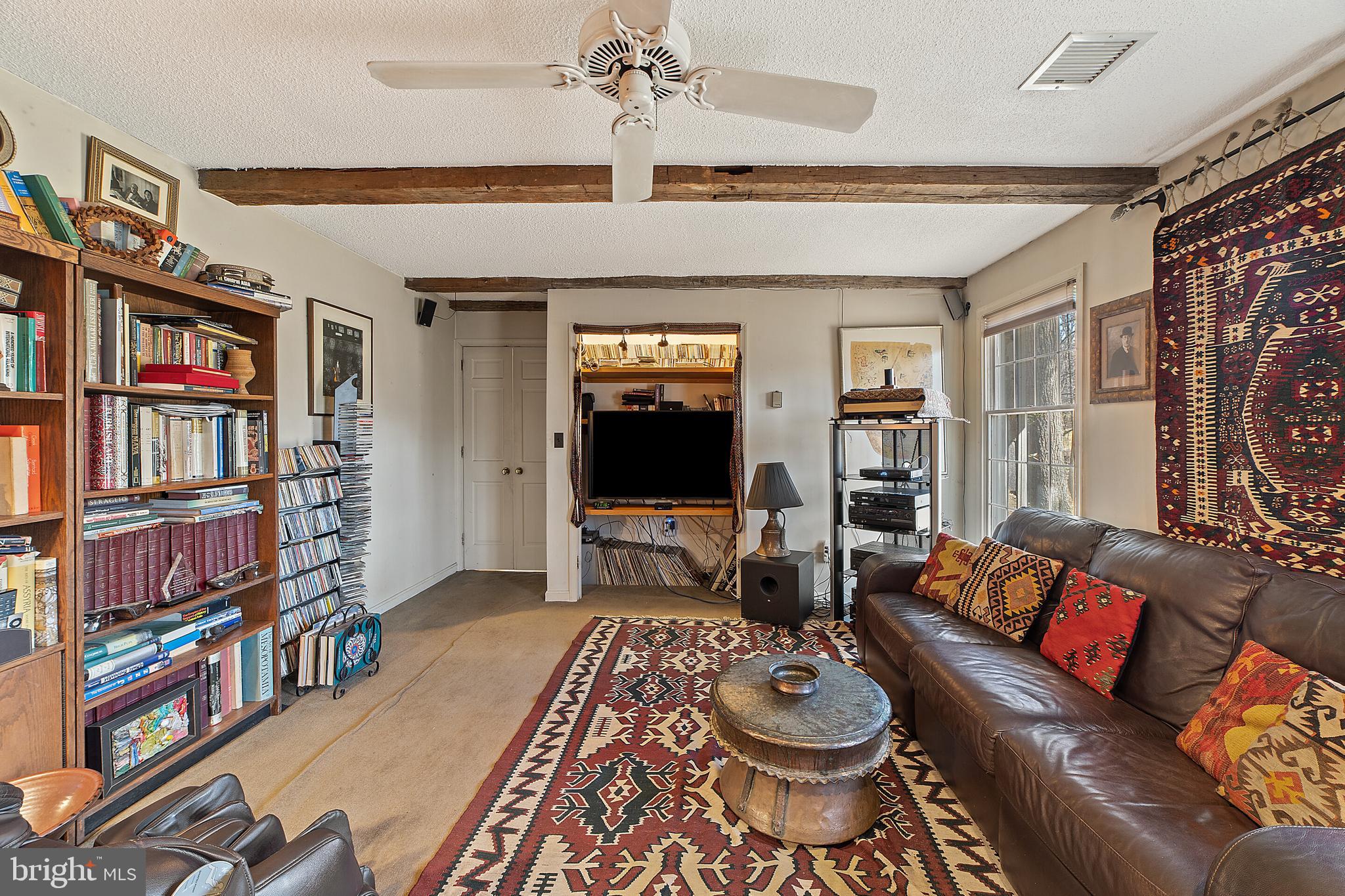 IVAKOTA FARM - Residential