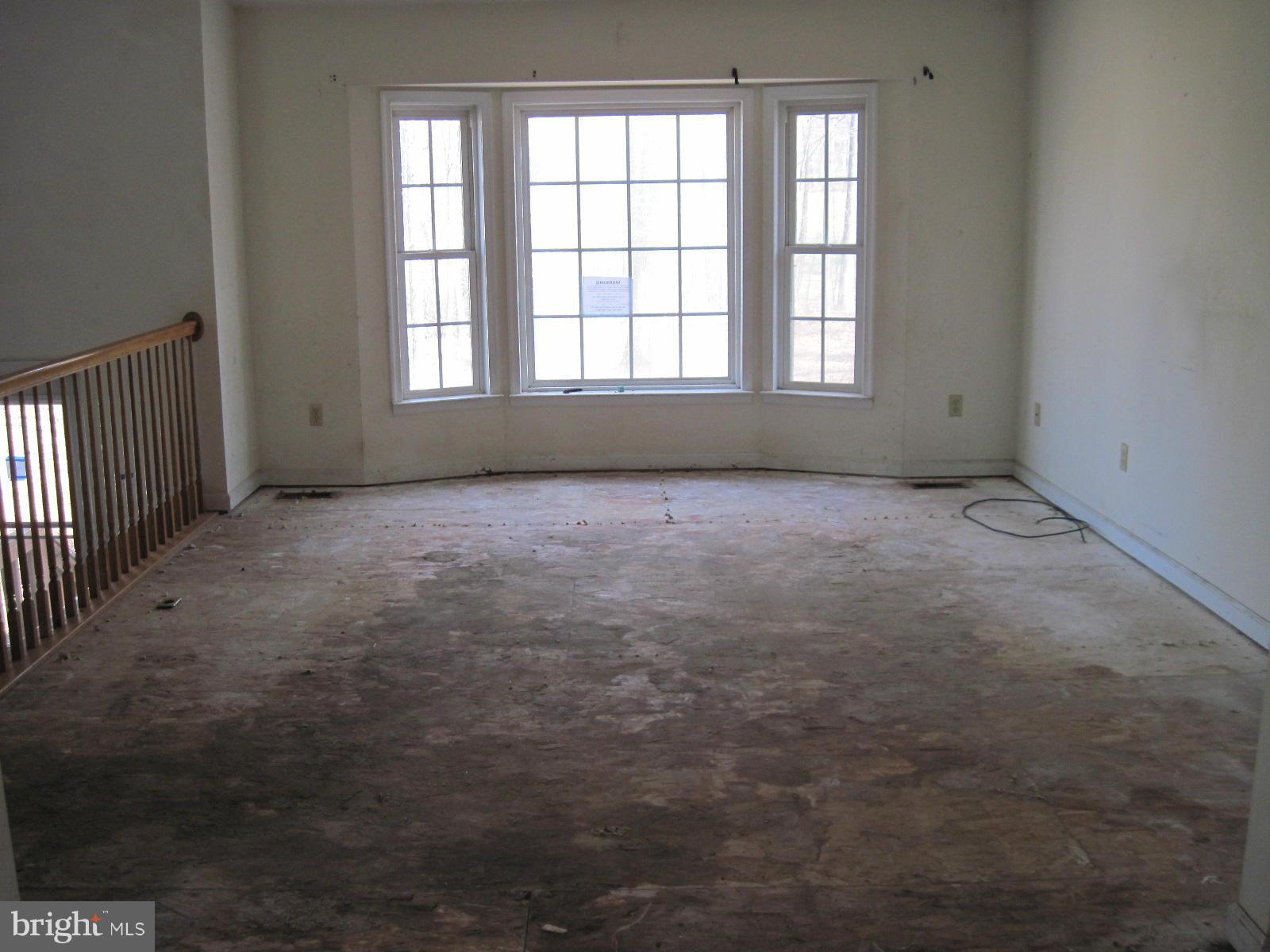 RIVERBEND ESTATES - Residential