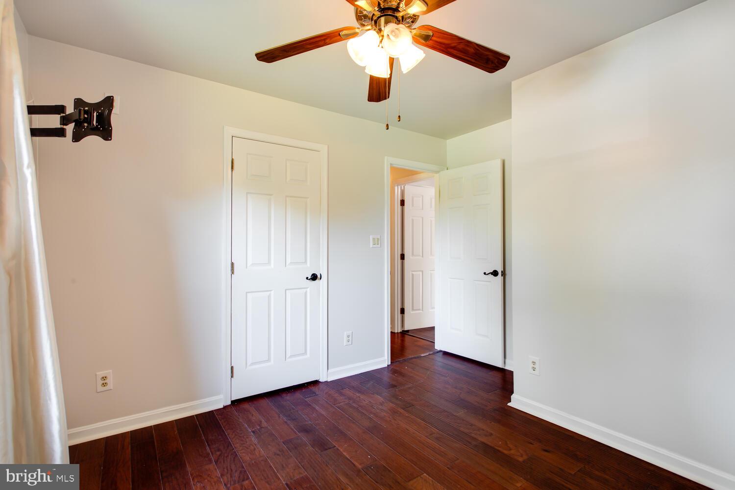 HEARDS ESTATES - Residential Lease