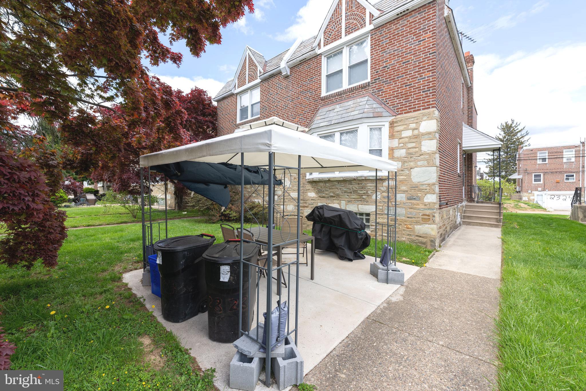 RHAWNHURST - Residential